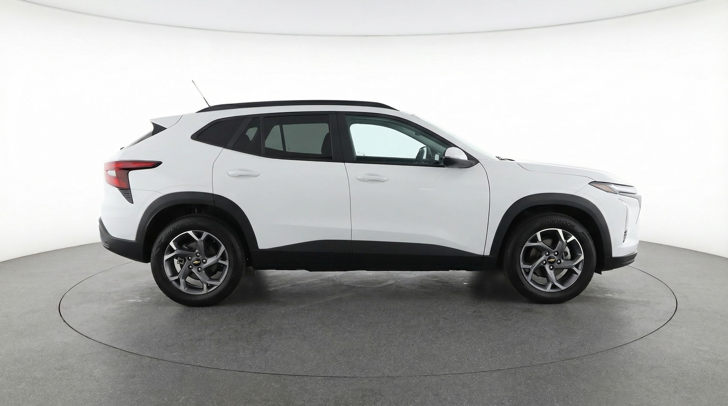Thumbnail: 2025 Chevrolet Trax - 8