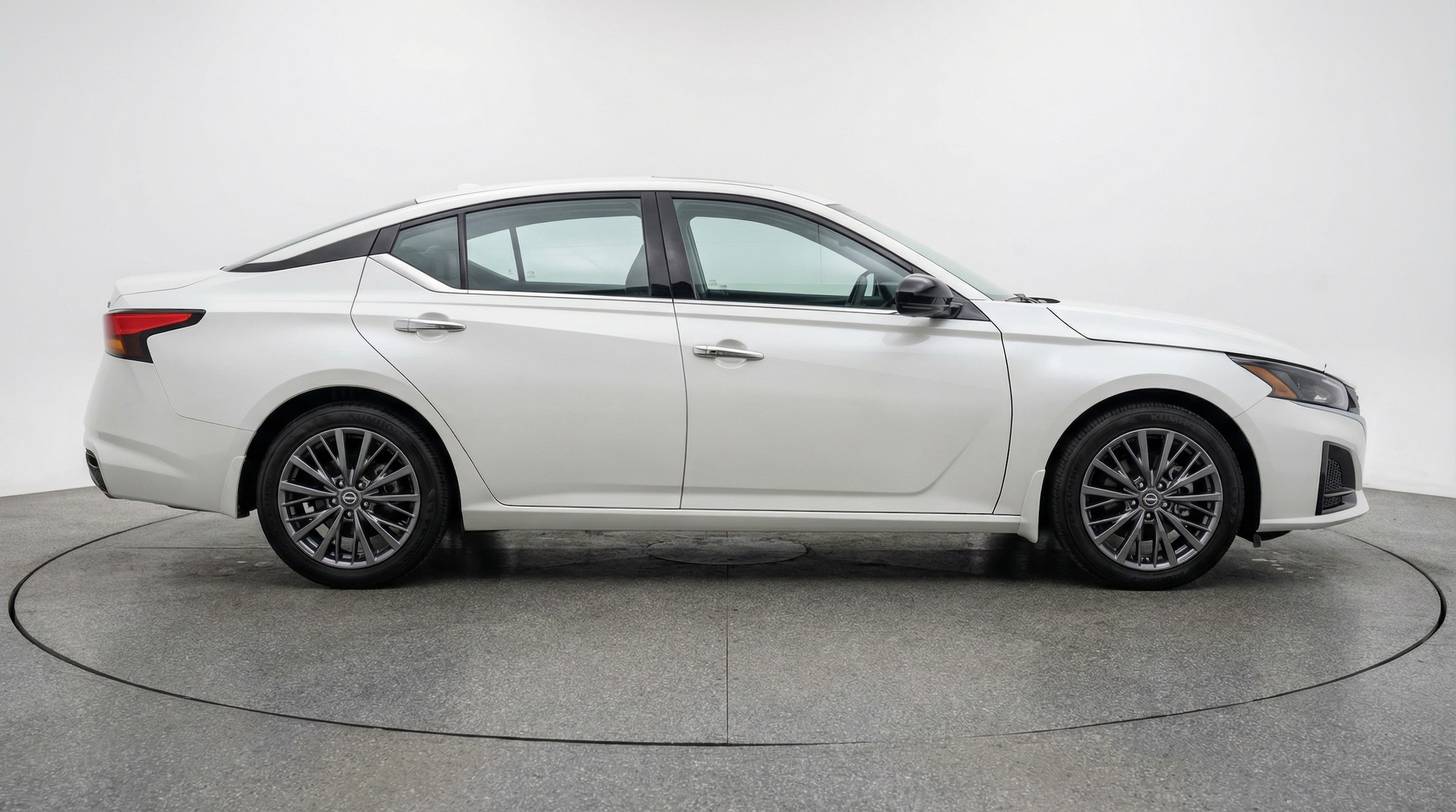 Thumbnail: 2025 Nissan Altima - 8