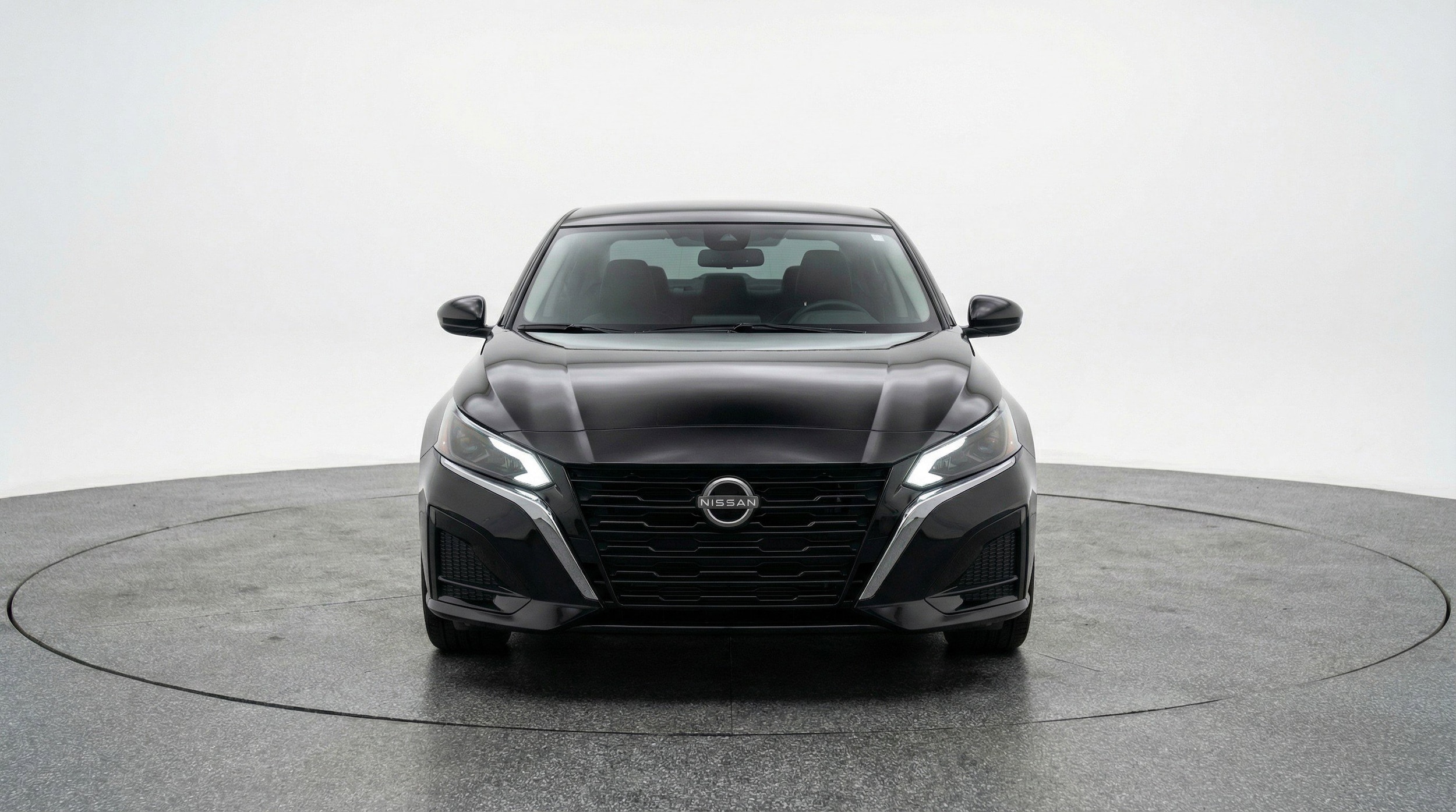 Thumbnail: 2025 Nissan Altima - 2