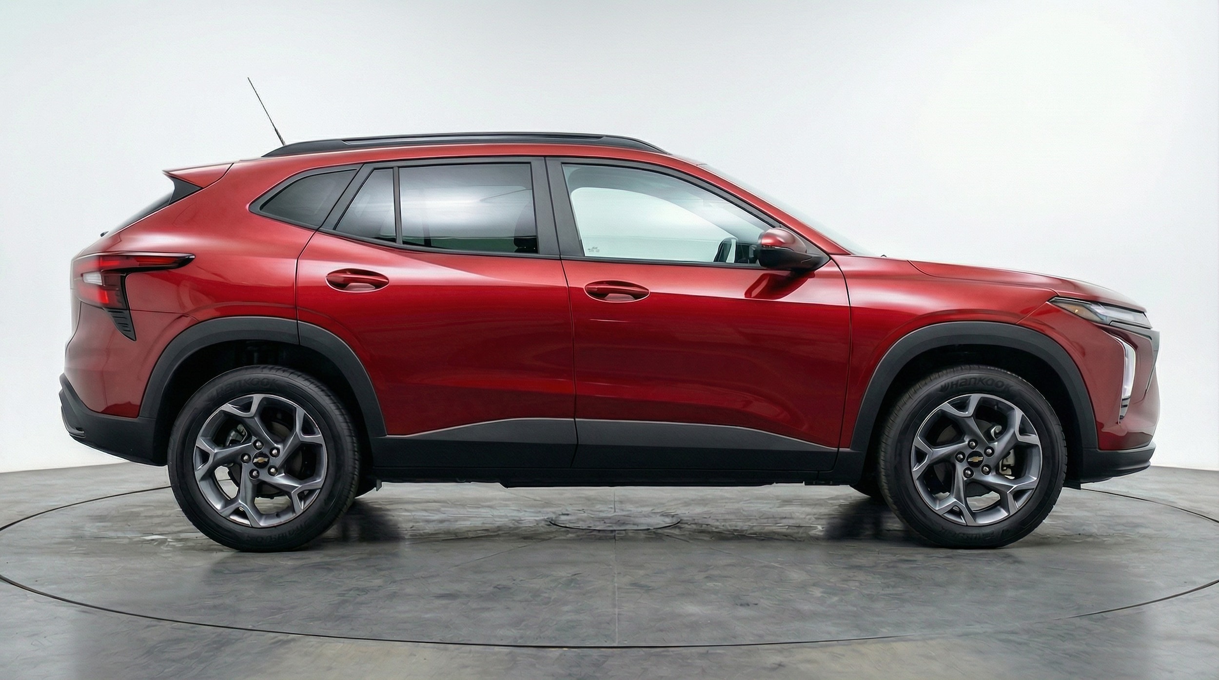 Thumbnail: 2025 Chevrolet Trax - 8