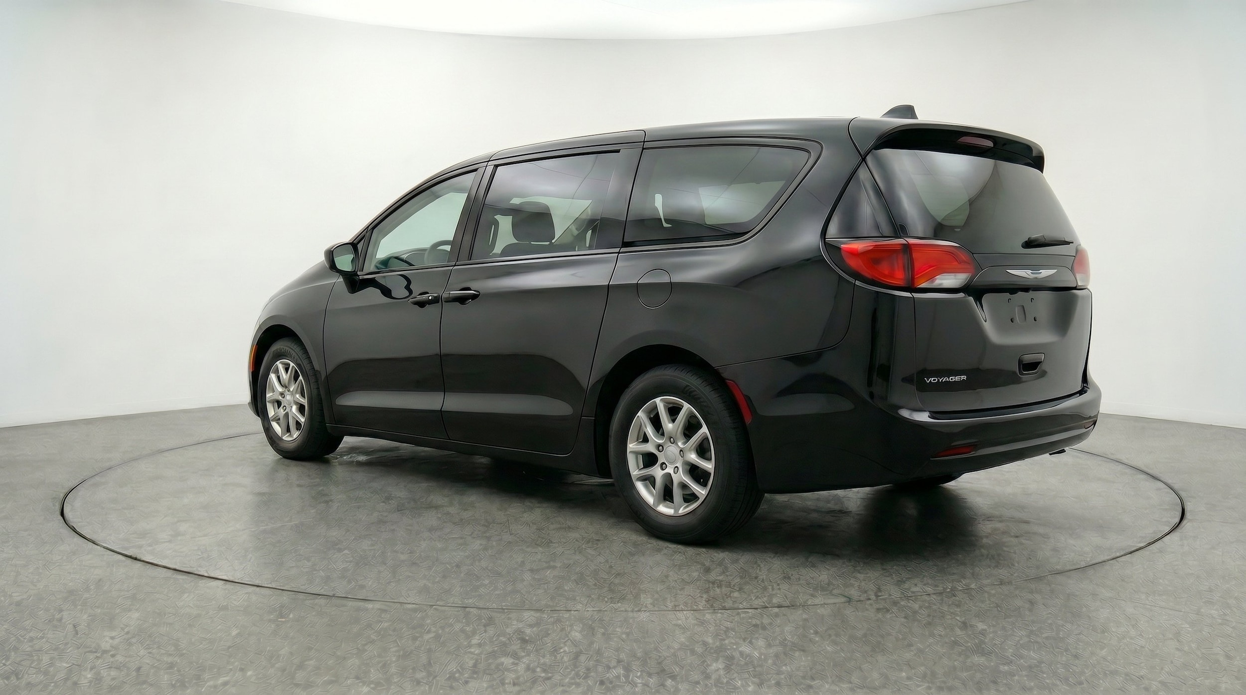 Thumbnail: 2024 Chrysler Voyager - 6