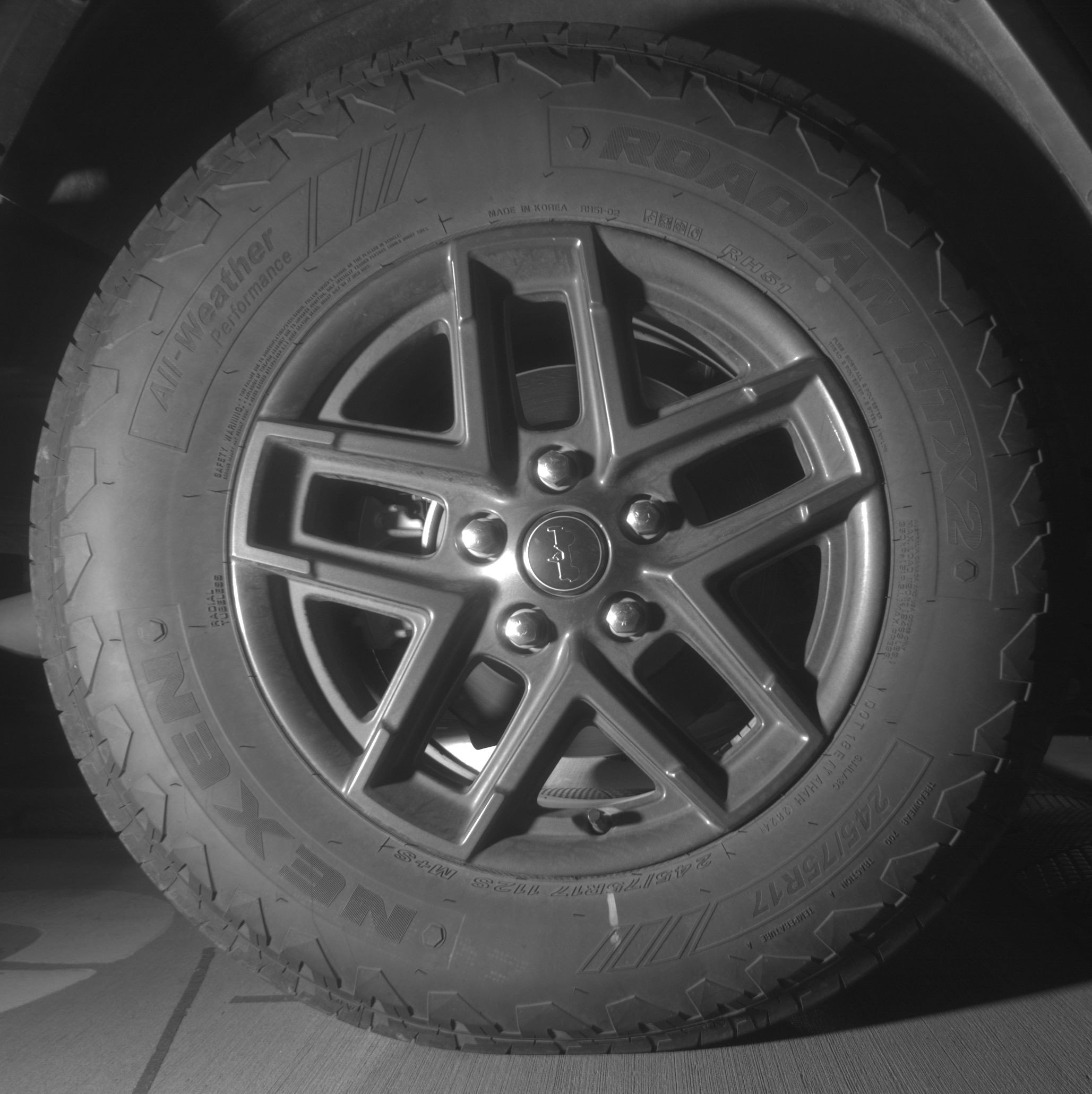Thumbnail: 2025 Jeep Wrangler - 15
