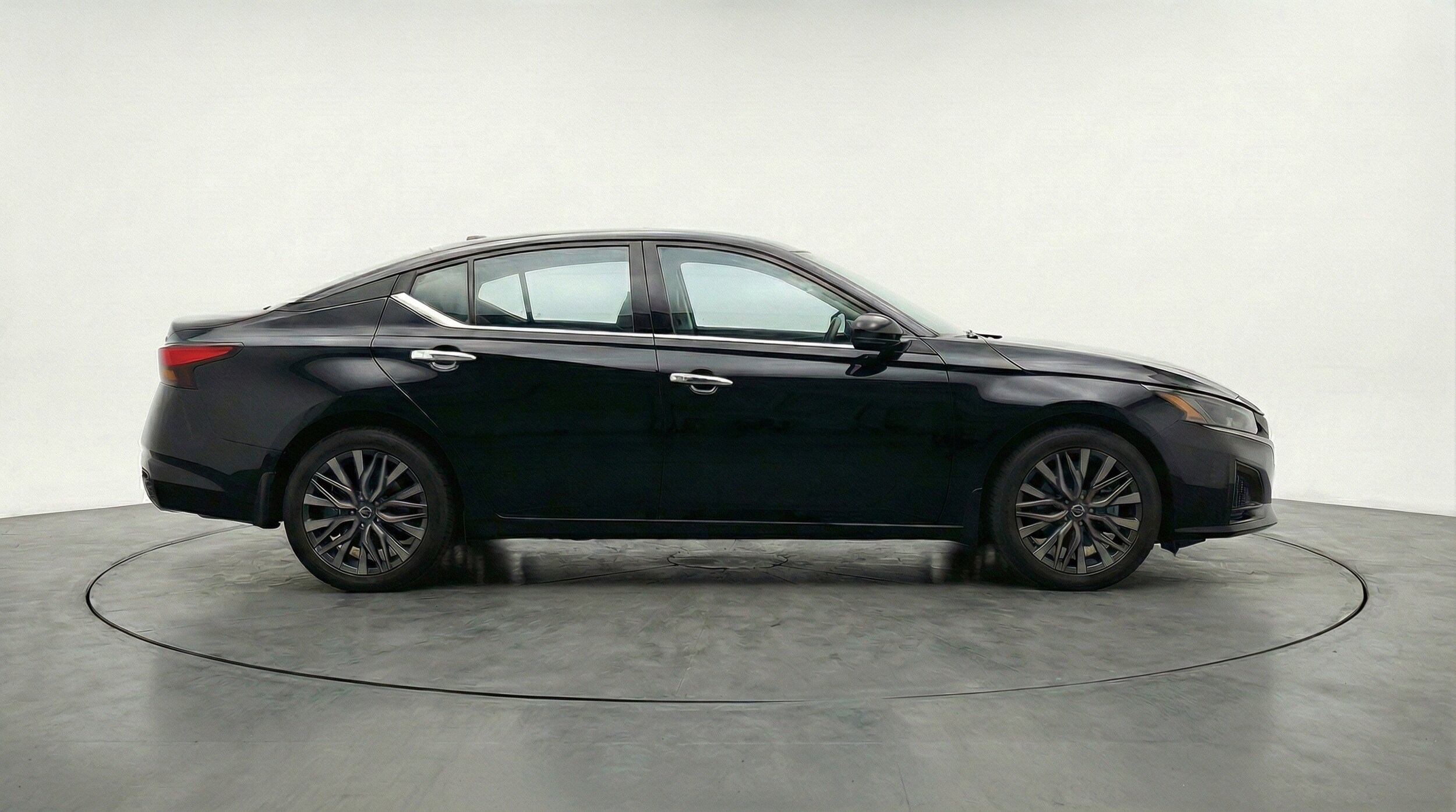 Thumbnail: 2025 Nissan Altima - 11
