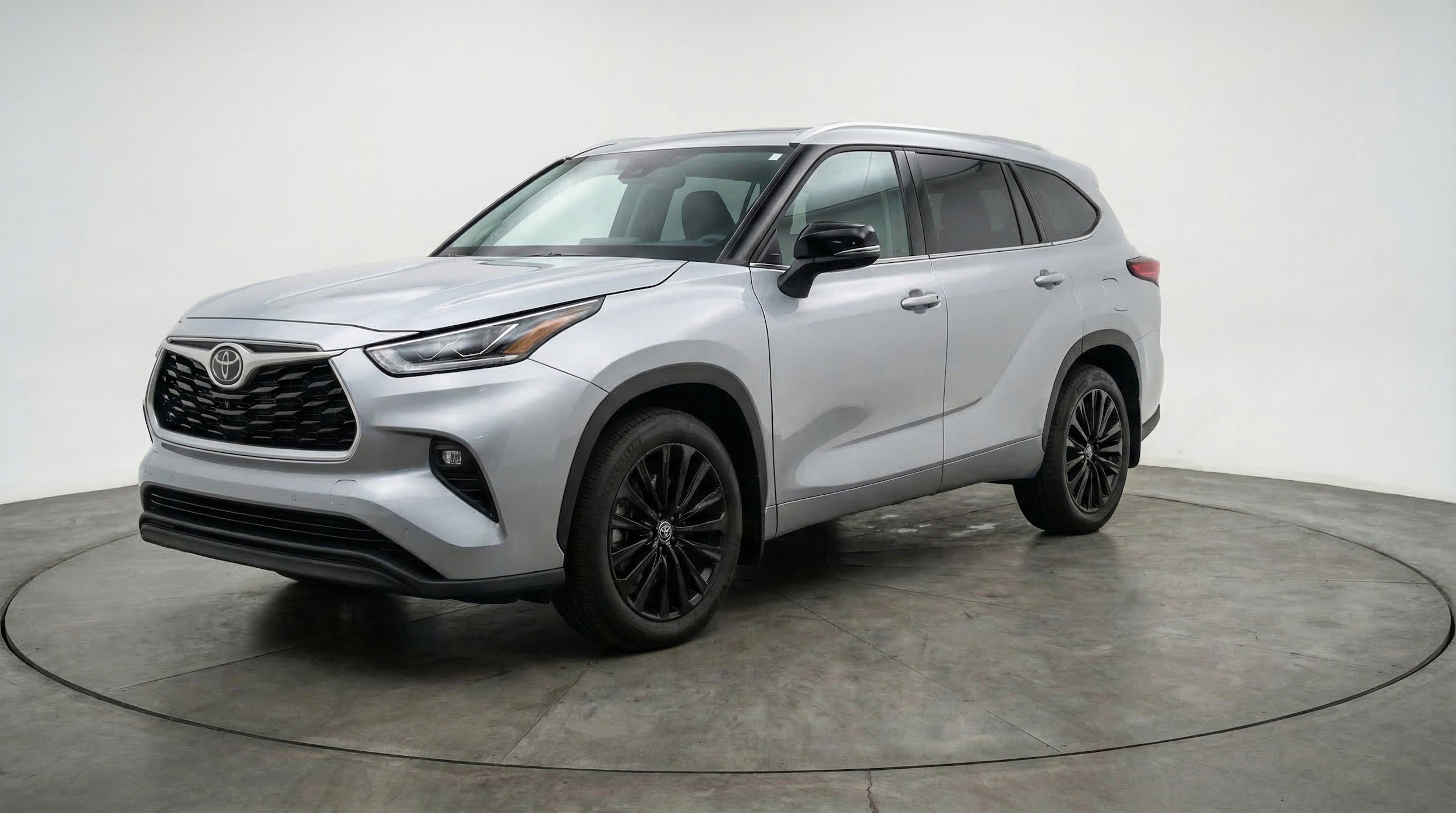 Thumbnail: 2025 Toyota Highlander - 3