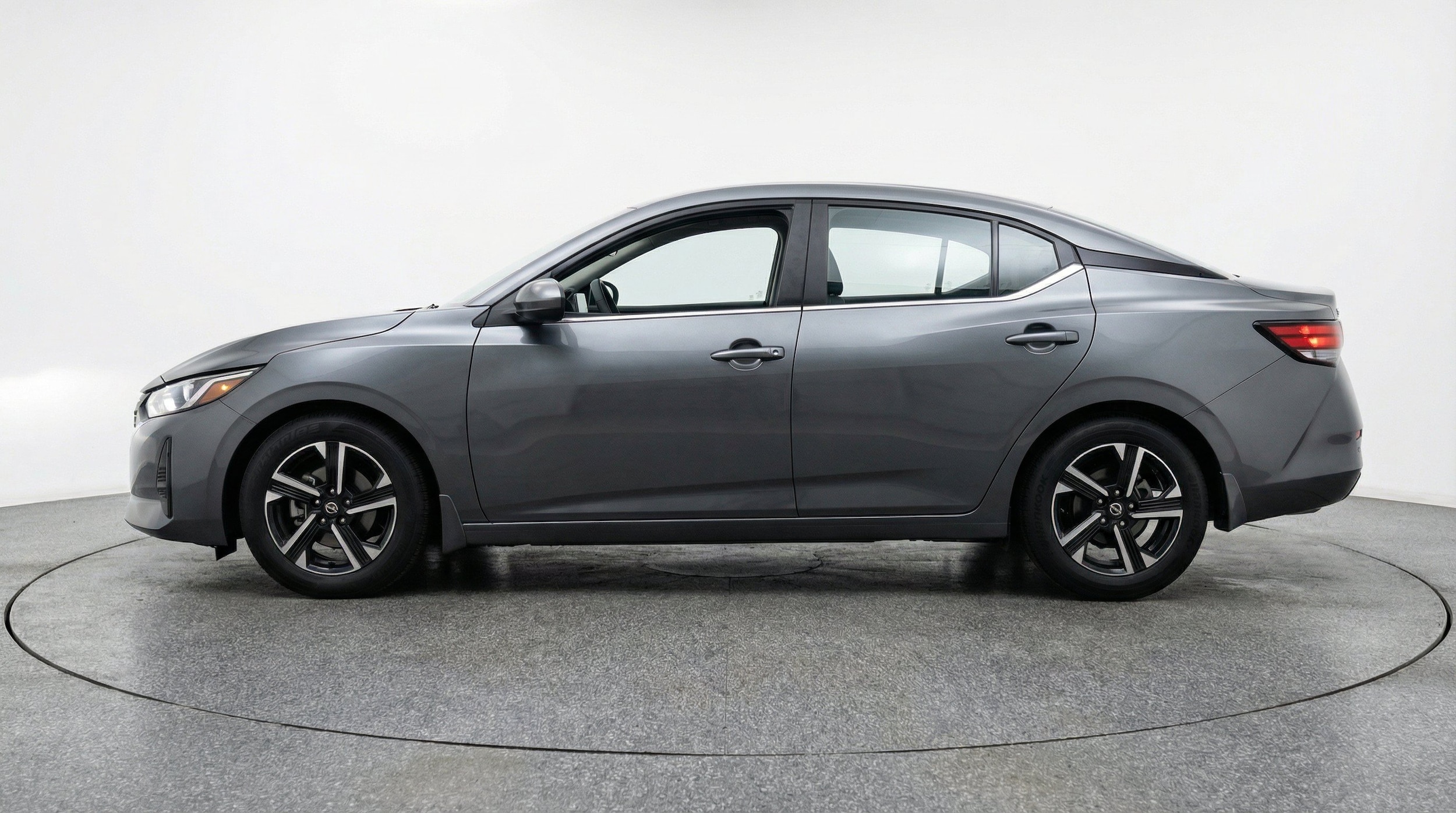 Thumbnail: 2025 Nissan Sentra - 5