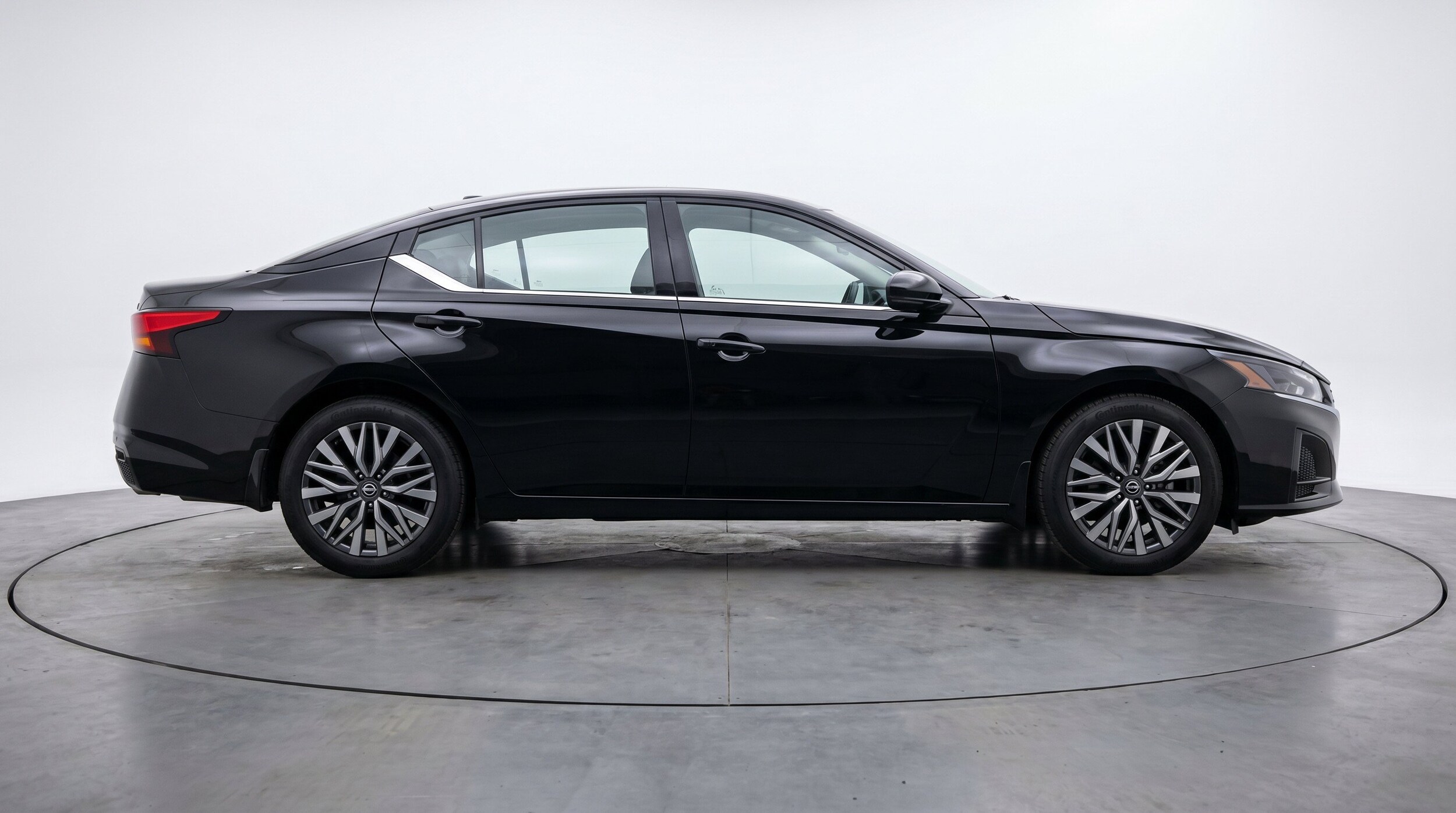 Thumbnail: 2025 Nissan Altima - 11