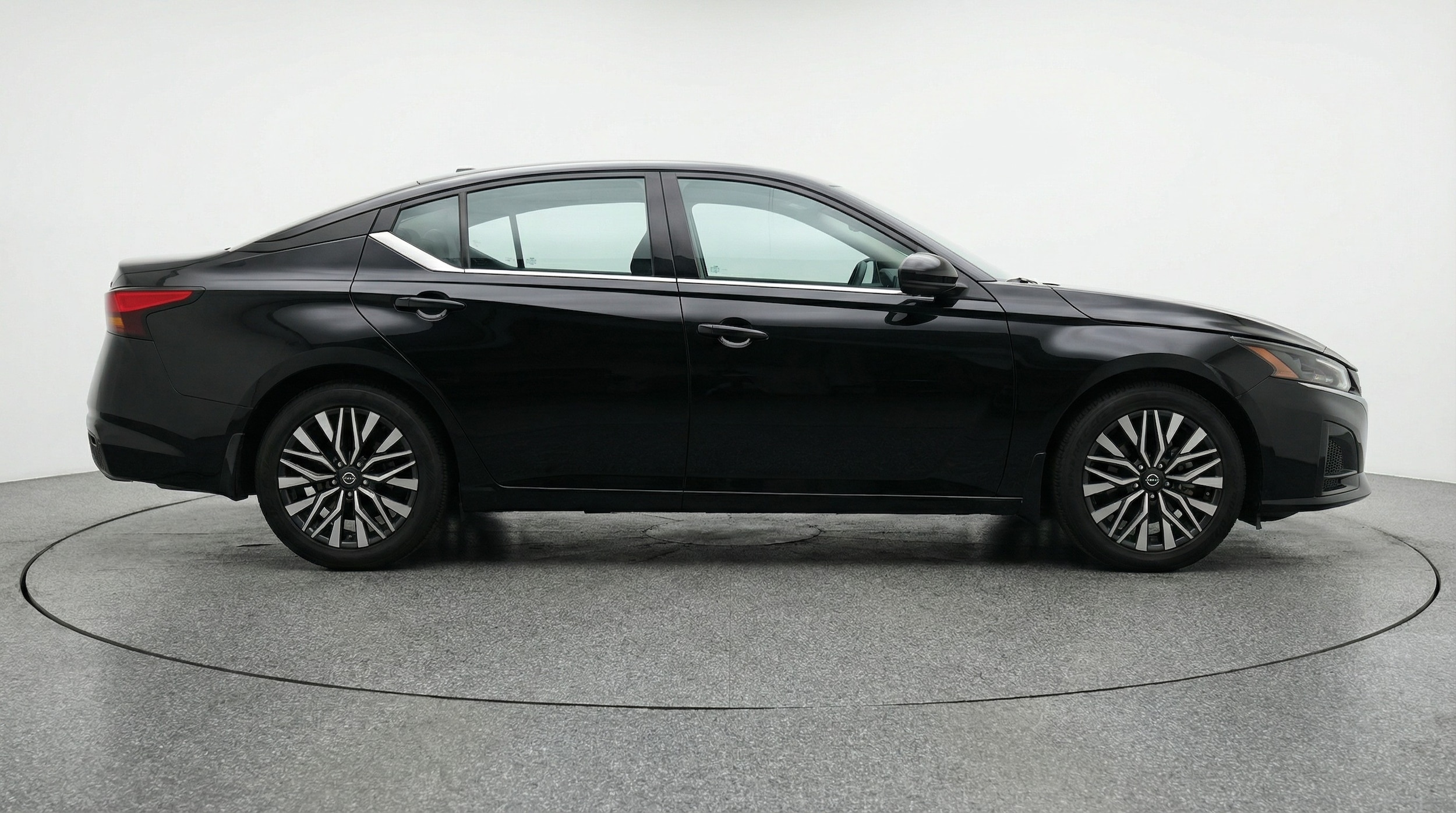 Thumbnail: 2025 Nissan Altima - 8