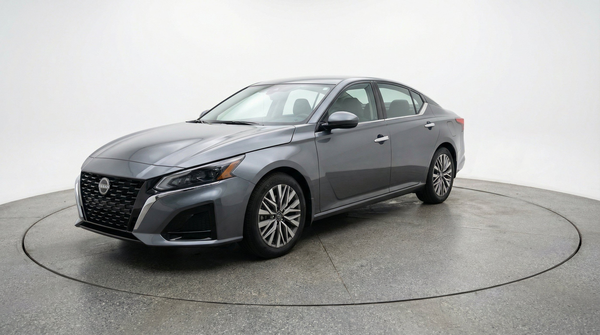 Thumbnail: 2025 Nissan Altima - 3