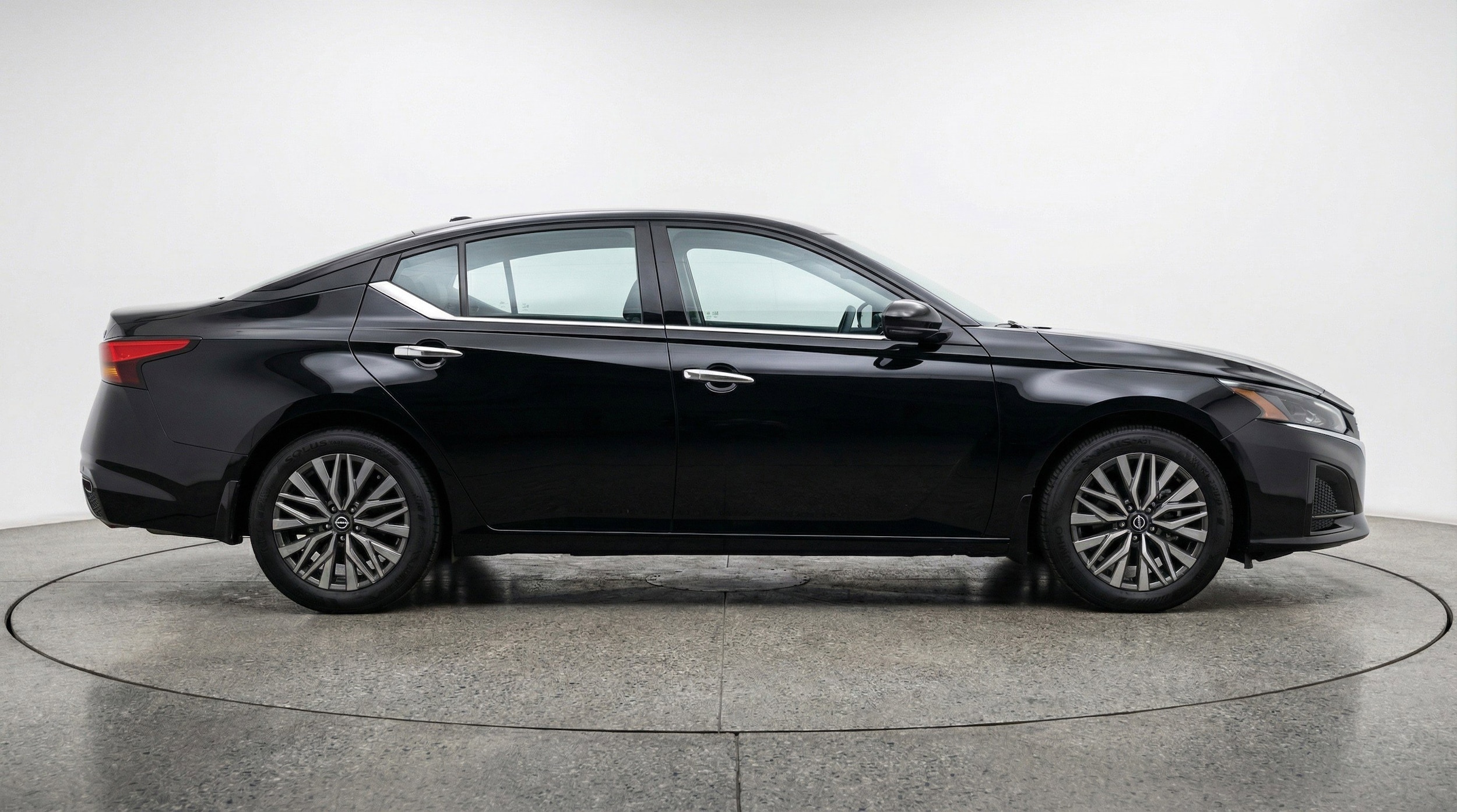 Thumbnail: 2025 Nissan Altima - 11