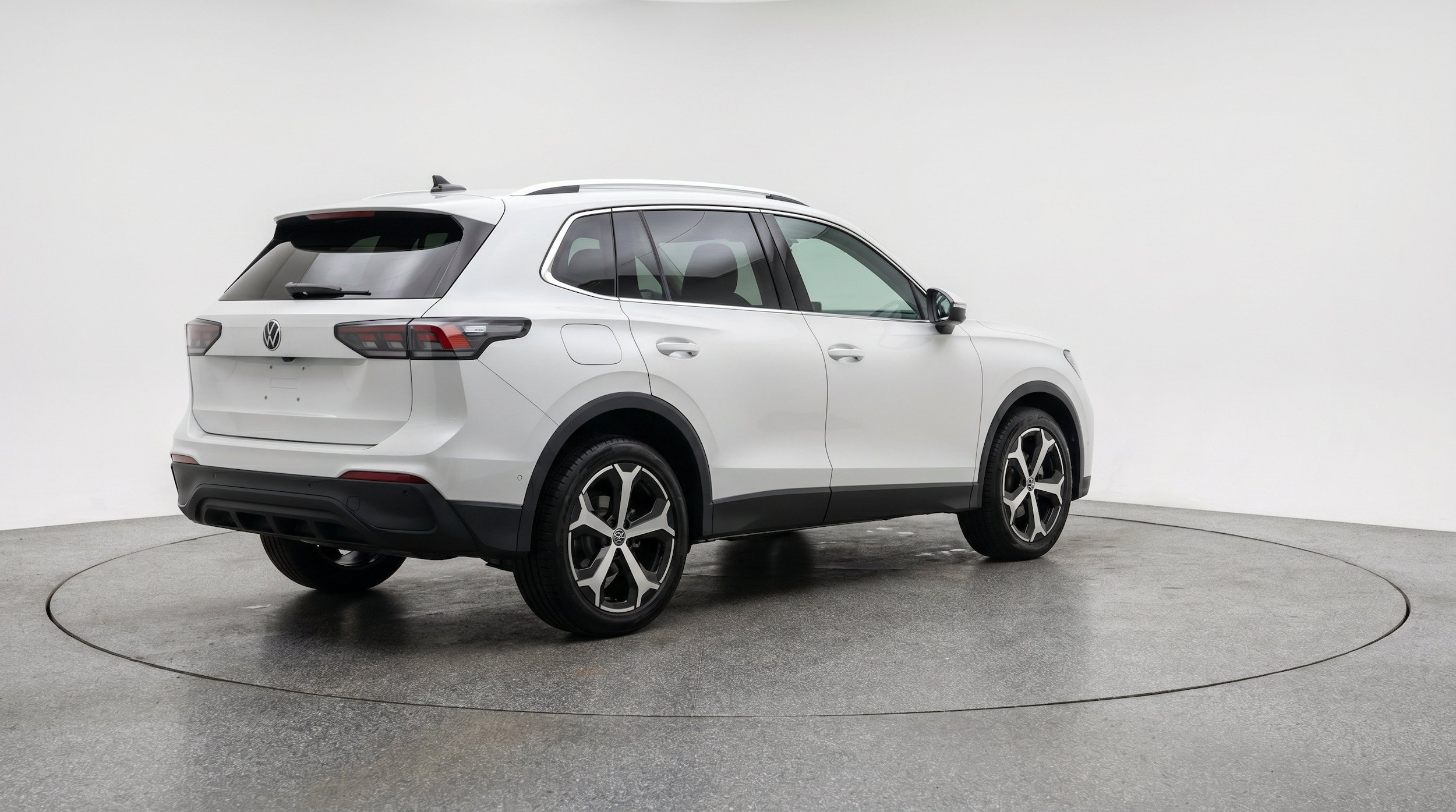 Thumbnail: 2026 Volkswagen Tiguan - 9