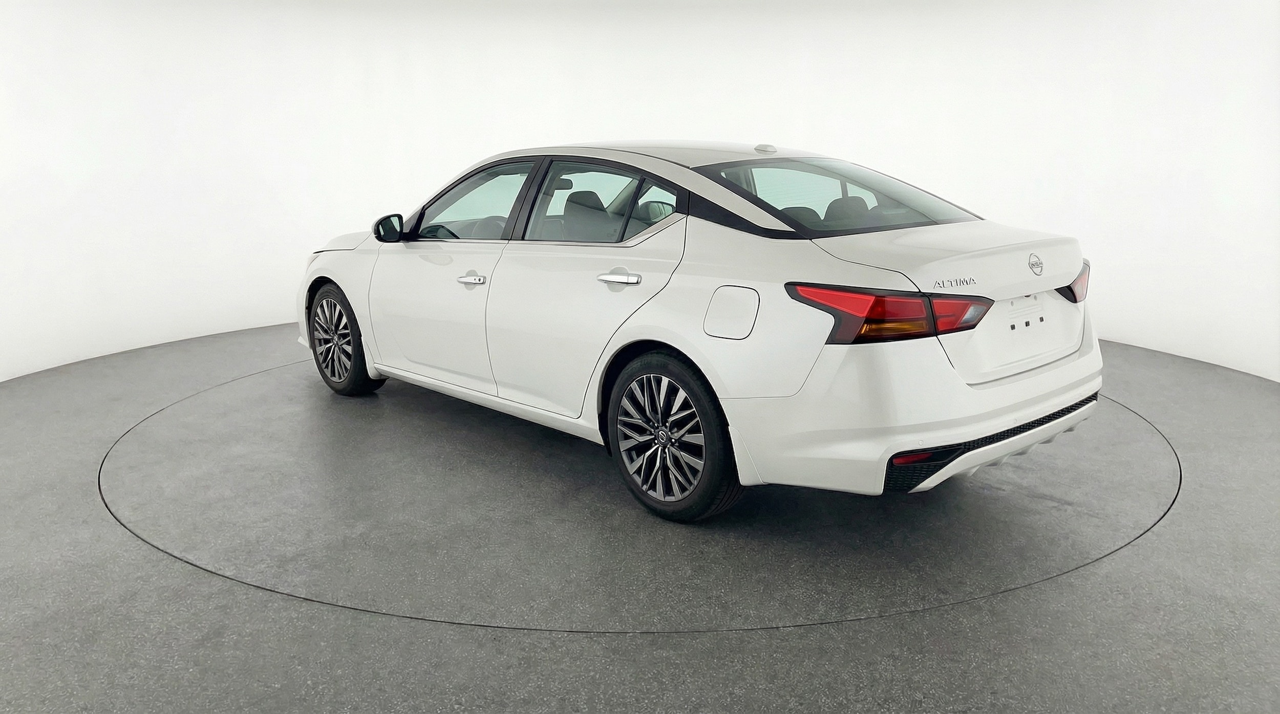 Thumbnail: 2025 Nissan Altima - 5