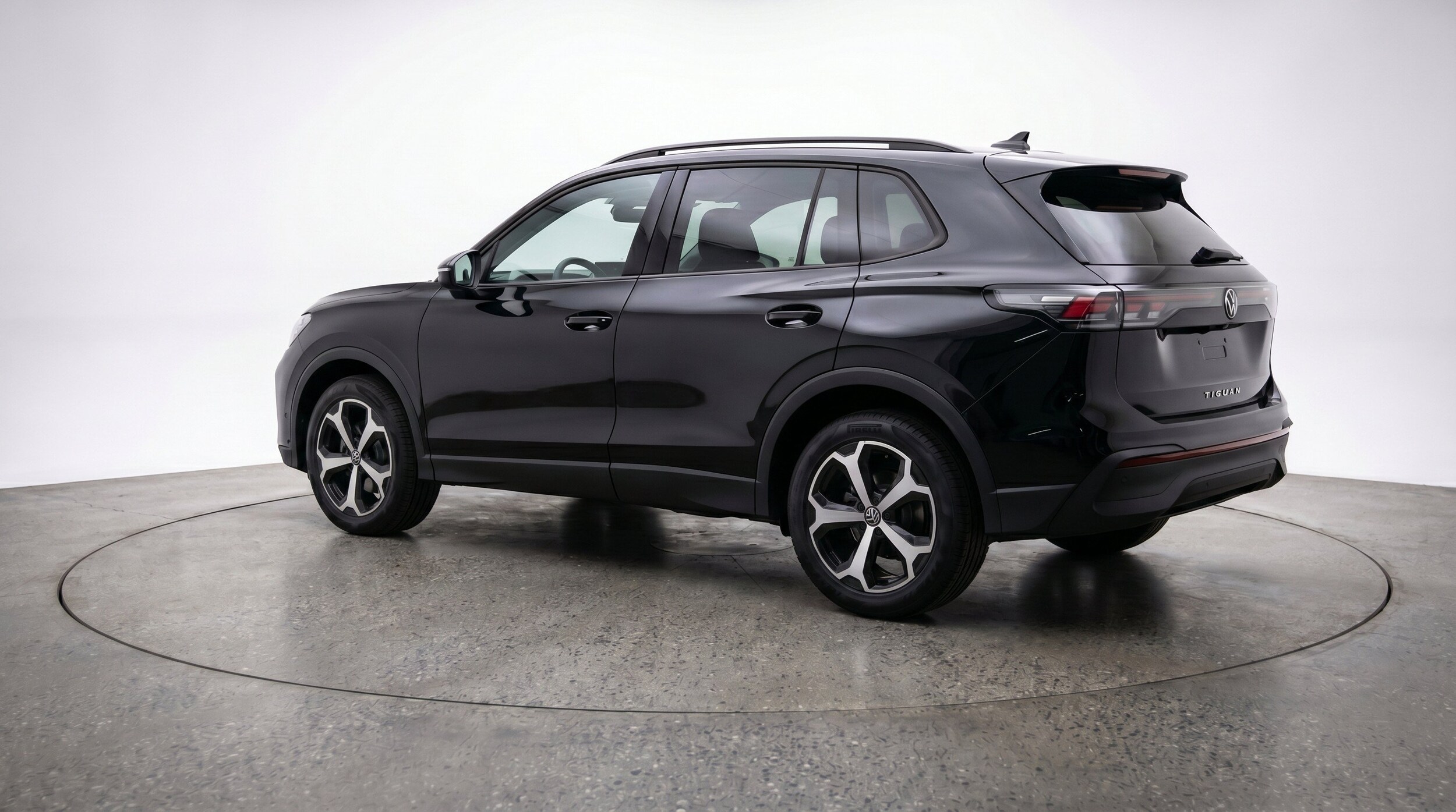Thumbnail: 2026 Volkswagen Tiguan - 6