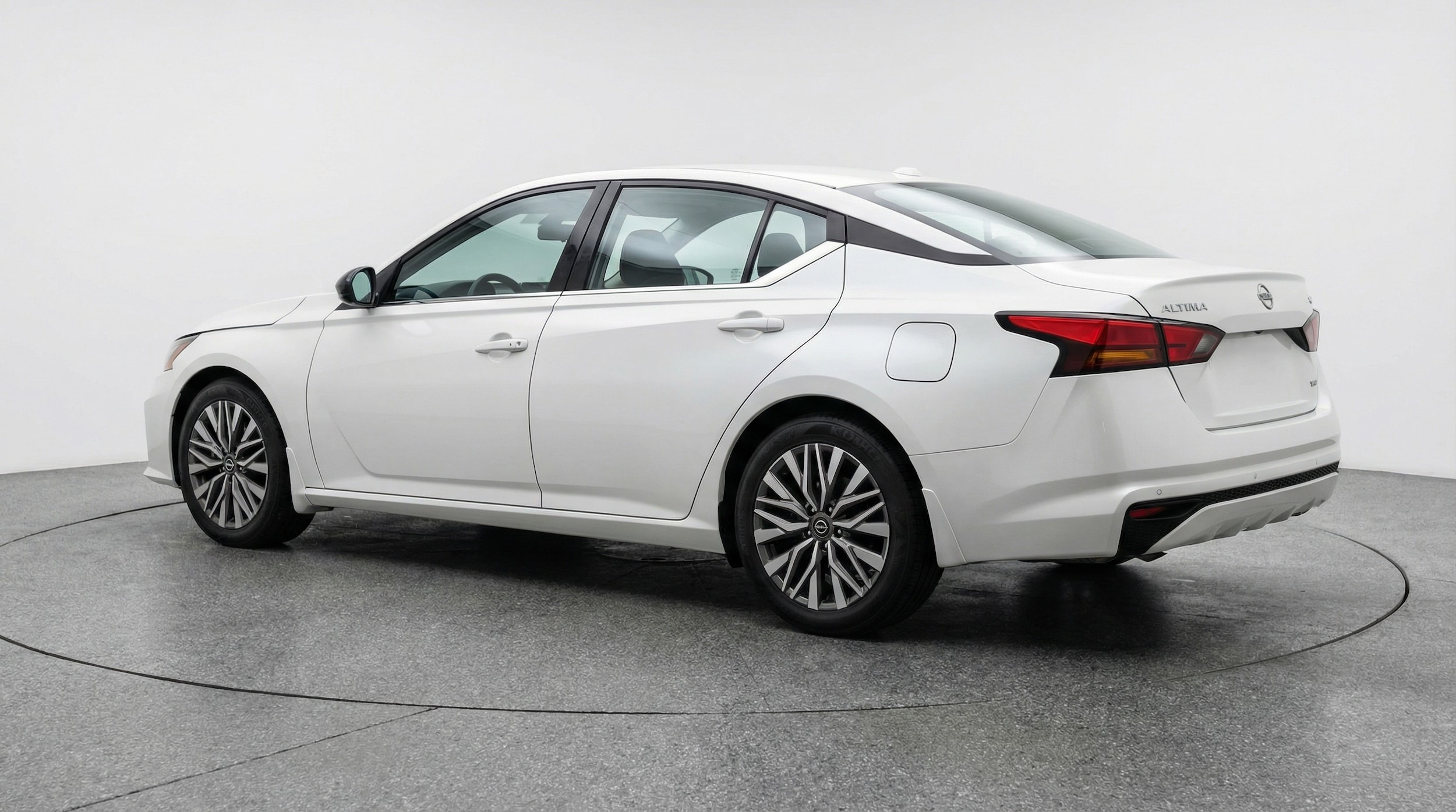 Thumbnail: 2025 Nissan Altima - 5