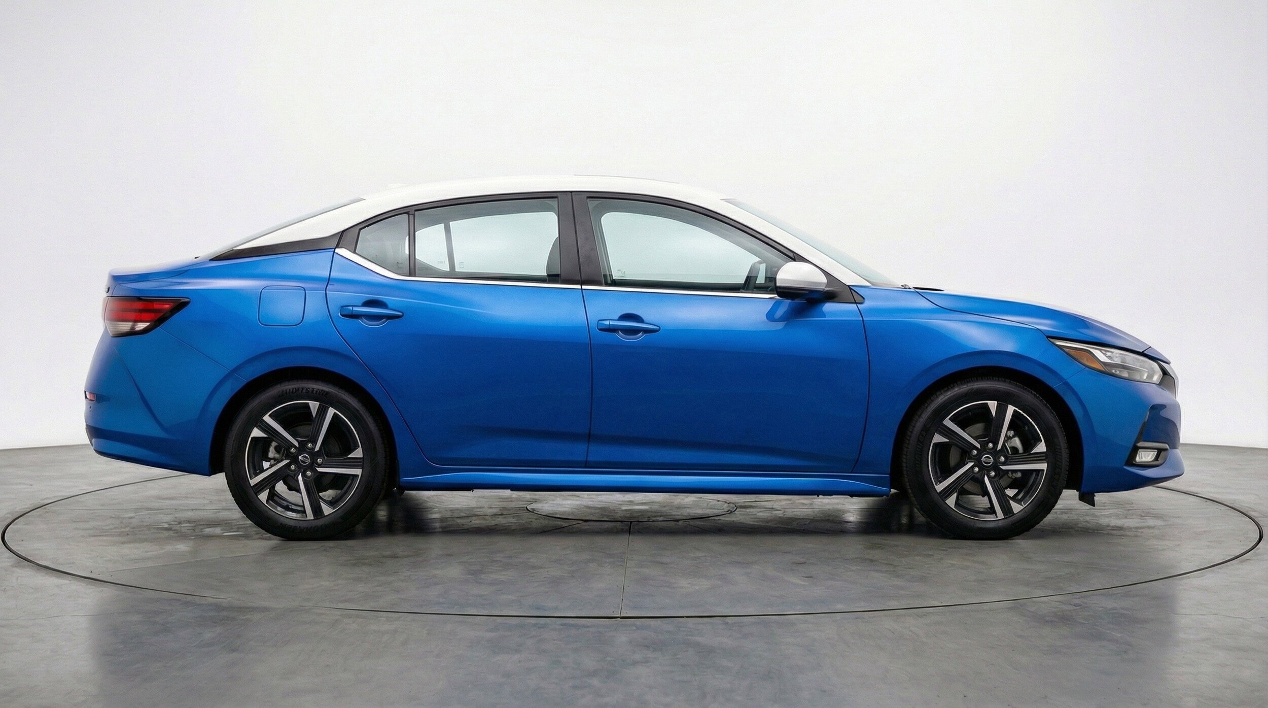 Thumbnail: 2025 Nissan Sentra - 11