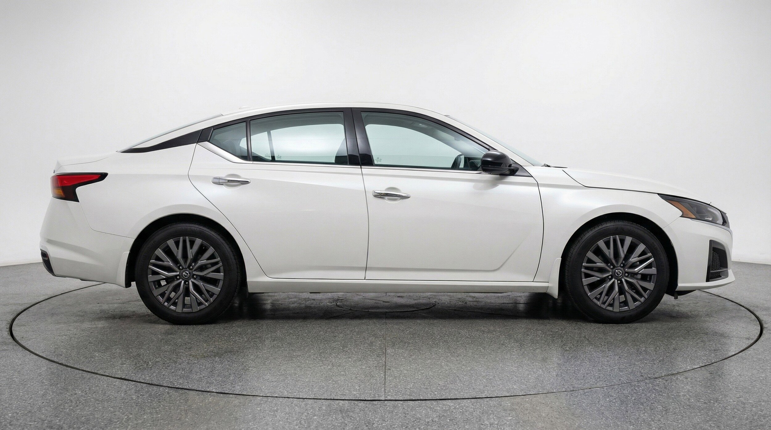 Thumbnail: 2025 Nissan Altima - 11