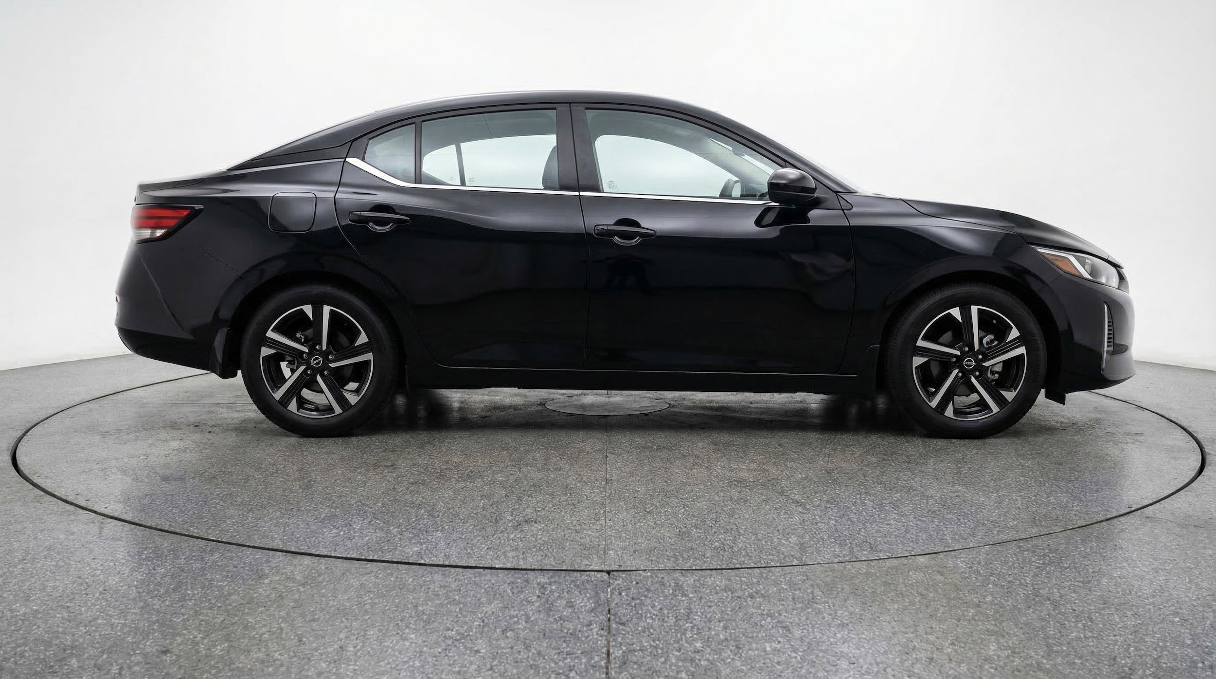 Thumbnail: 2025 Nissan Sentra - 11