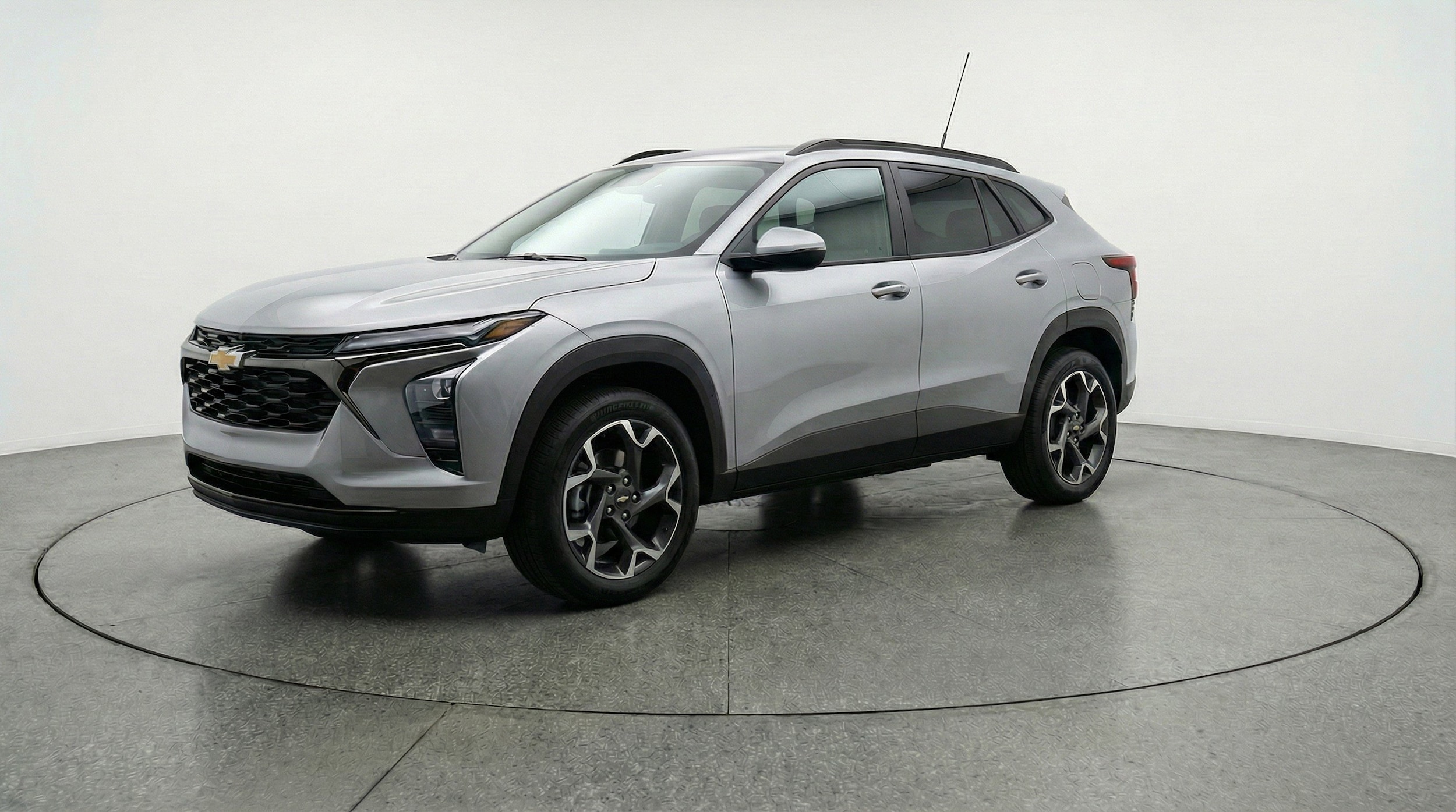 Thumbnail: 2025 Chevrolet Trax - 3