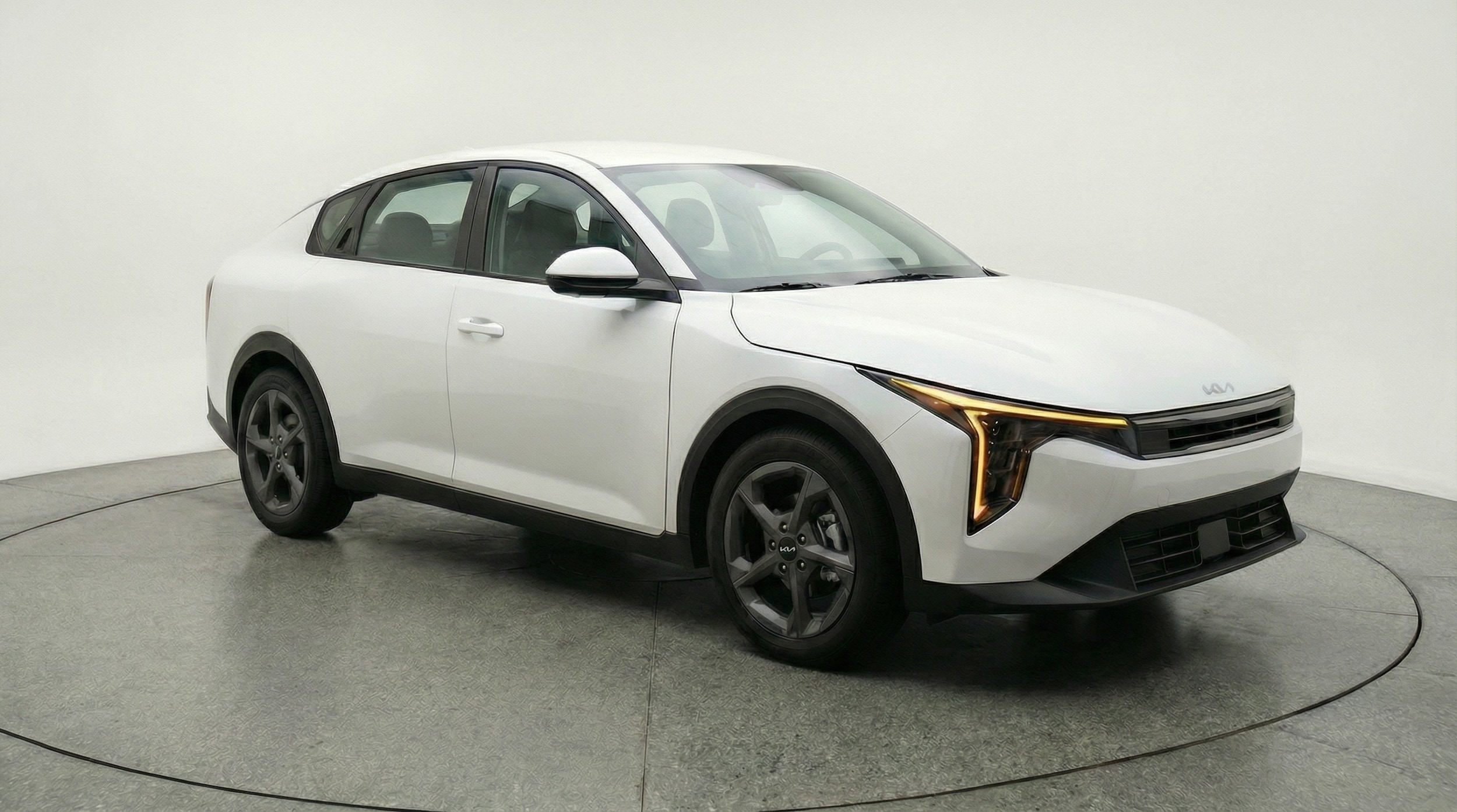 Thumbnail: 2025 Kia K4 - 1