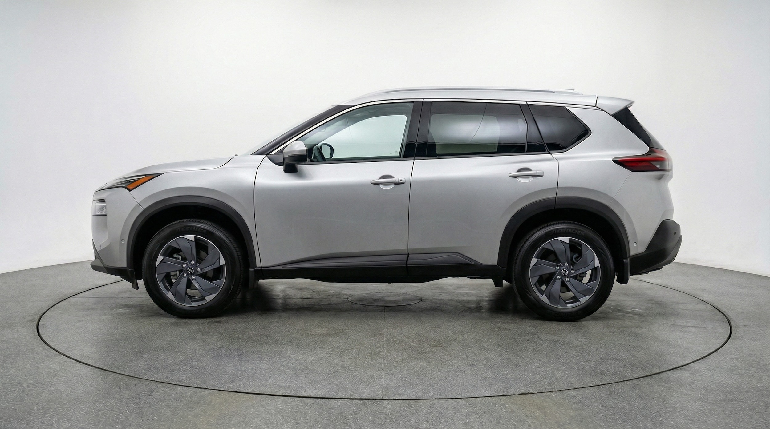 Thumbnail: 2025 Nissan Rogue - 4