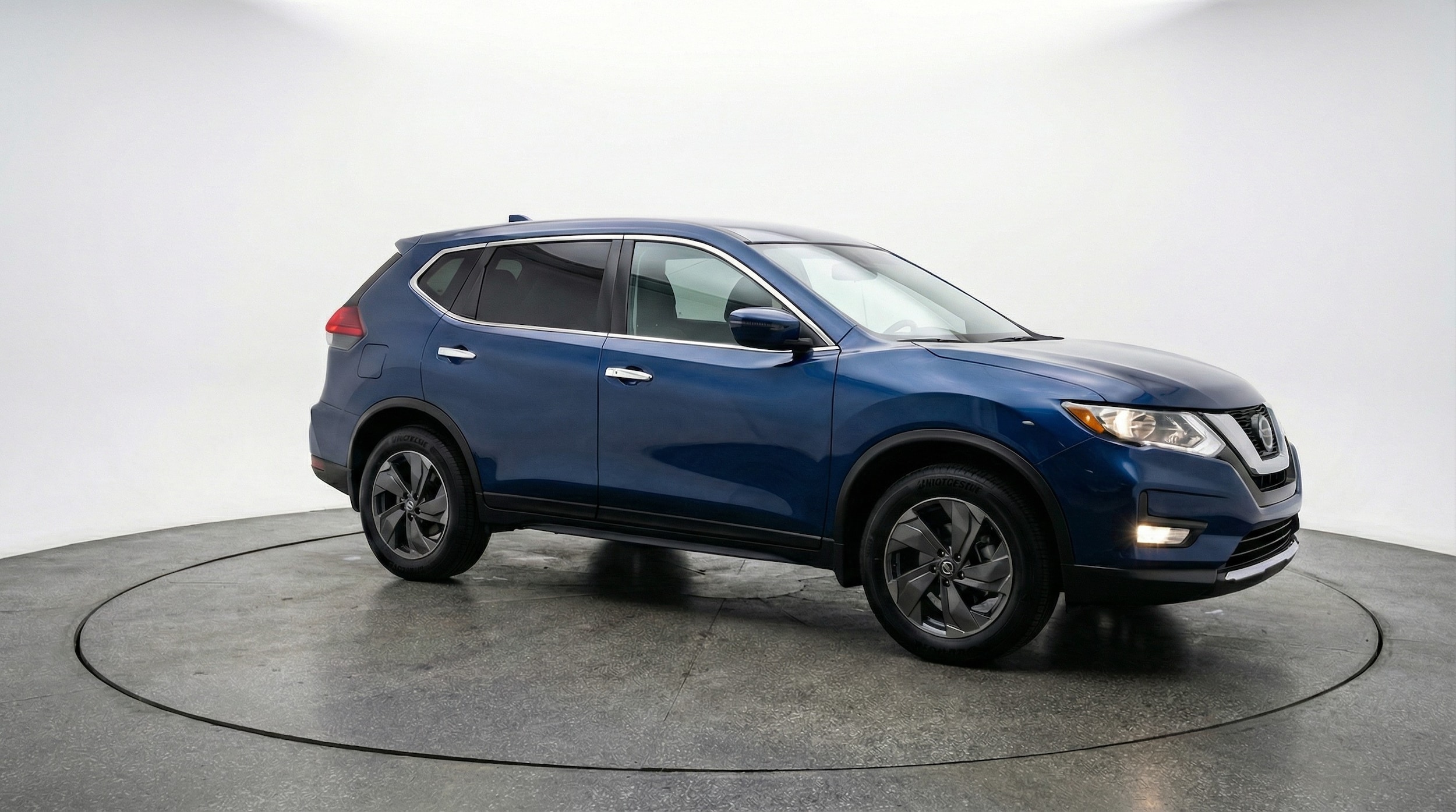 Thumbnail: 2025 Nissan Rogue - 1