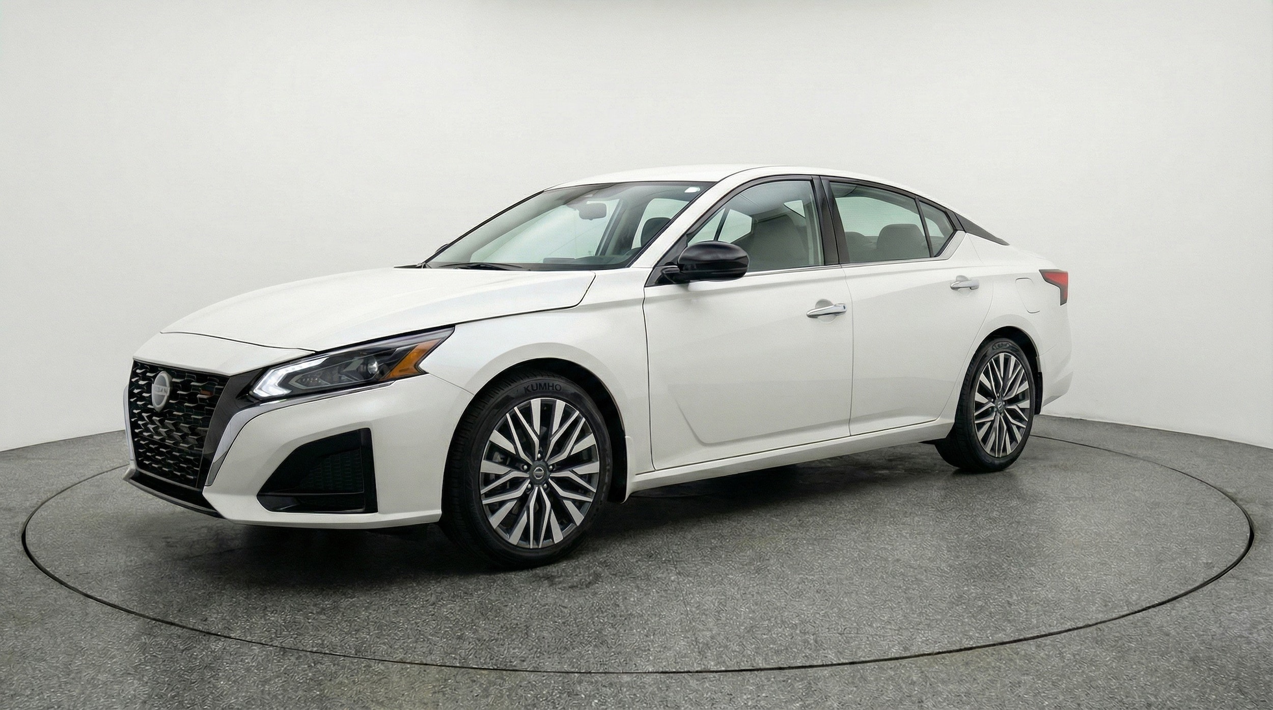 Thumbnail: 2025 Nissan Altima - 3