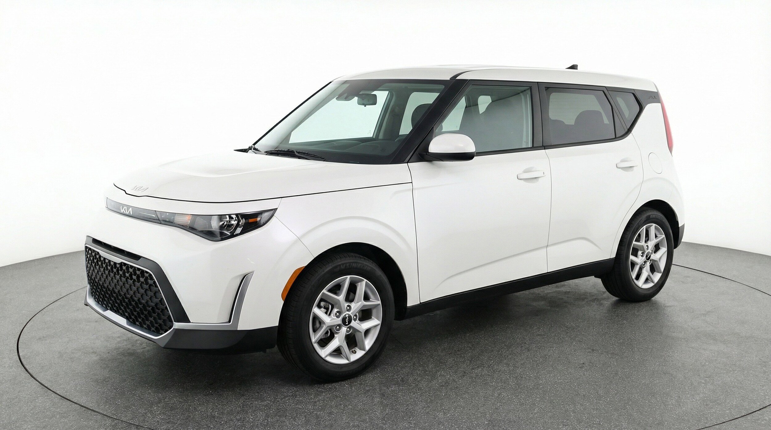 Thumbnail: 2025 Kia Soul - 3