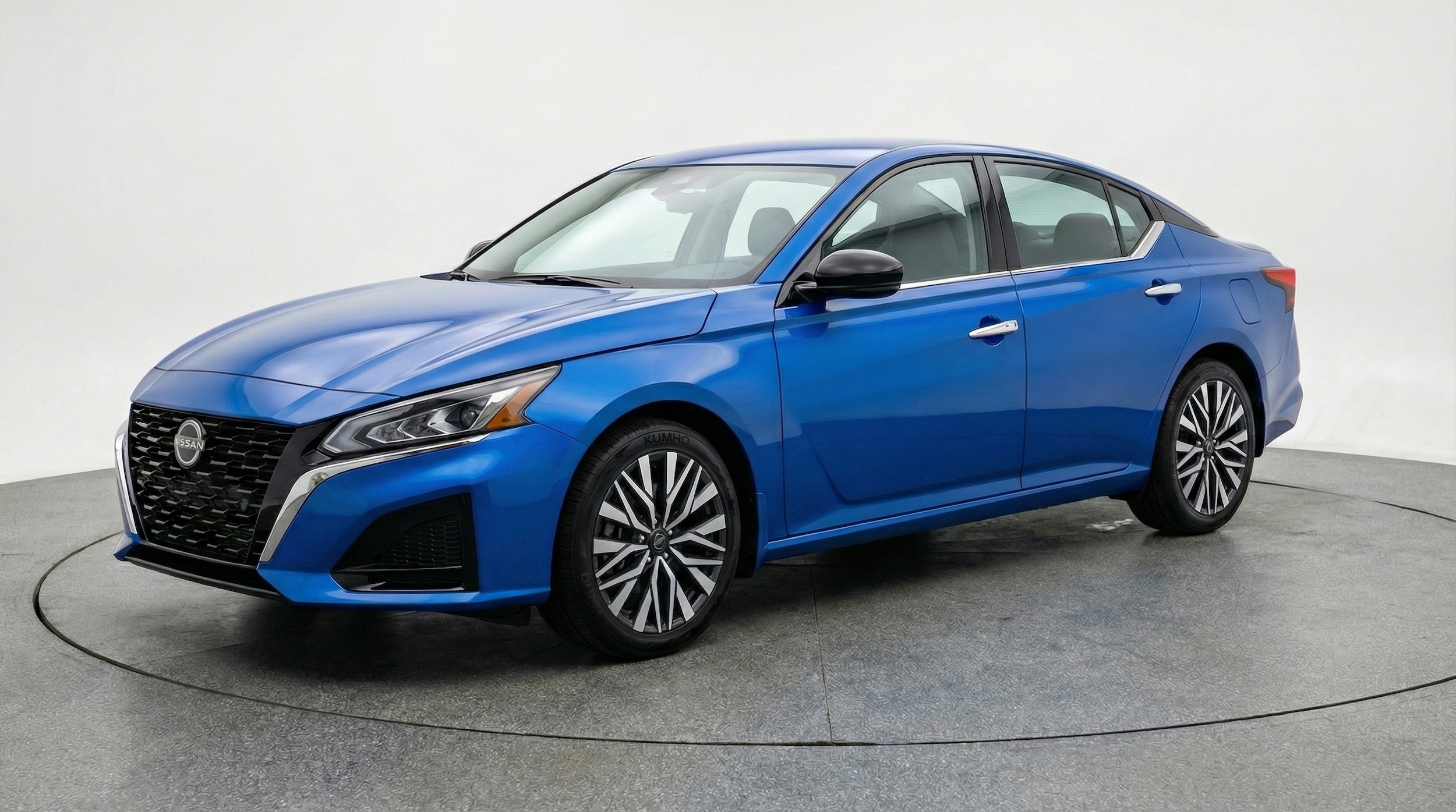 Thumbnail: 2025 Nissan Altima - 3