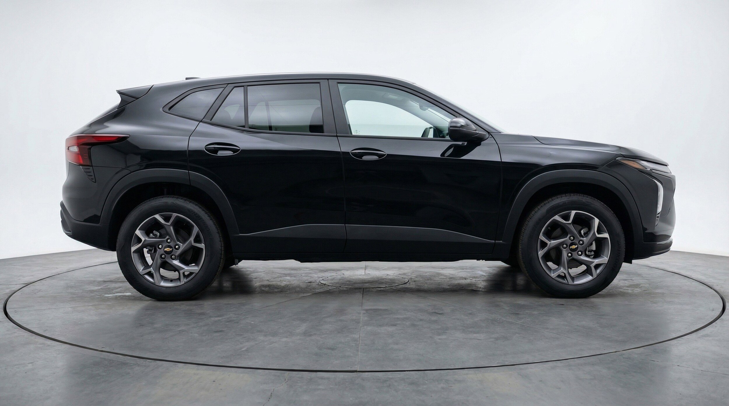Thumbnail: 2025 Chevrolet Trax - 11