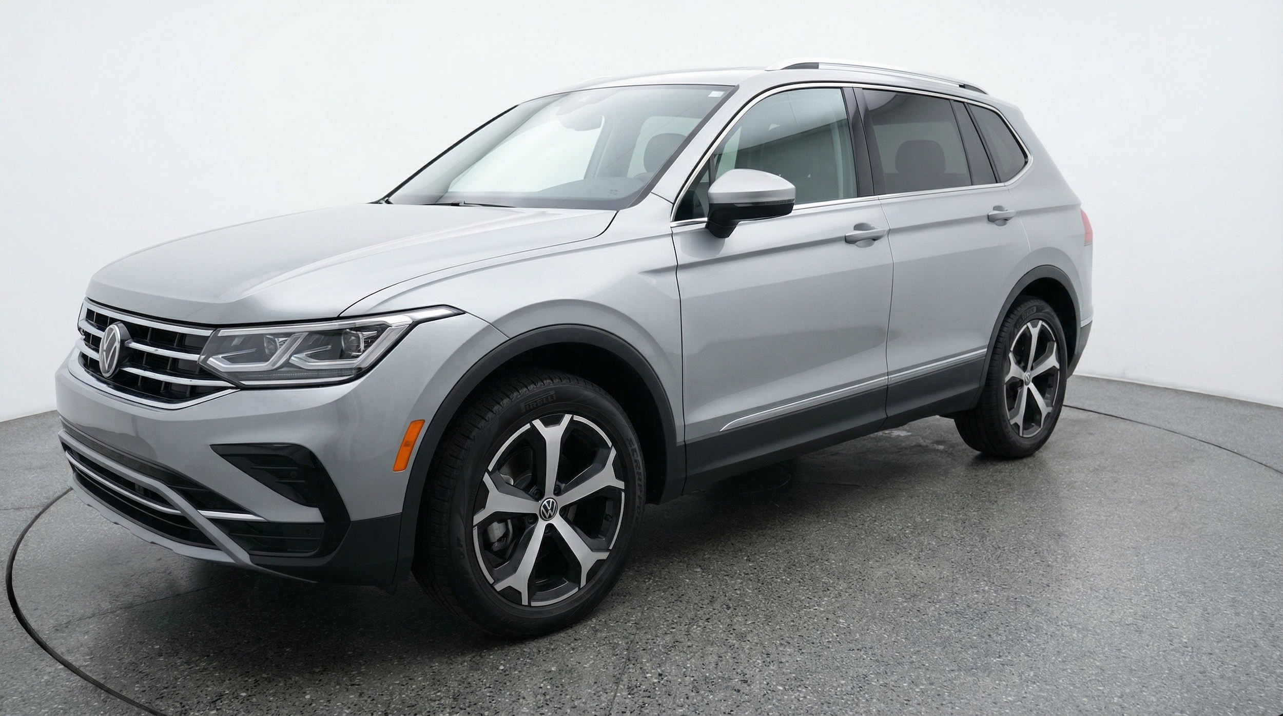 Thumbnail: 2026 Volkswagen Tiguan - 3