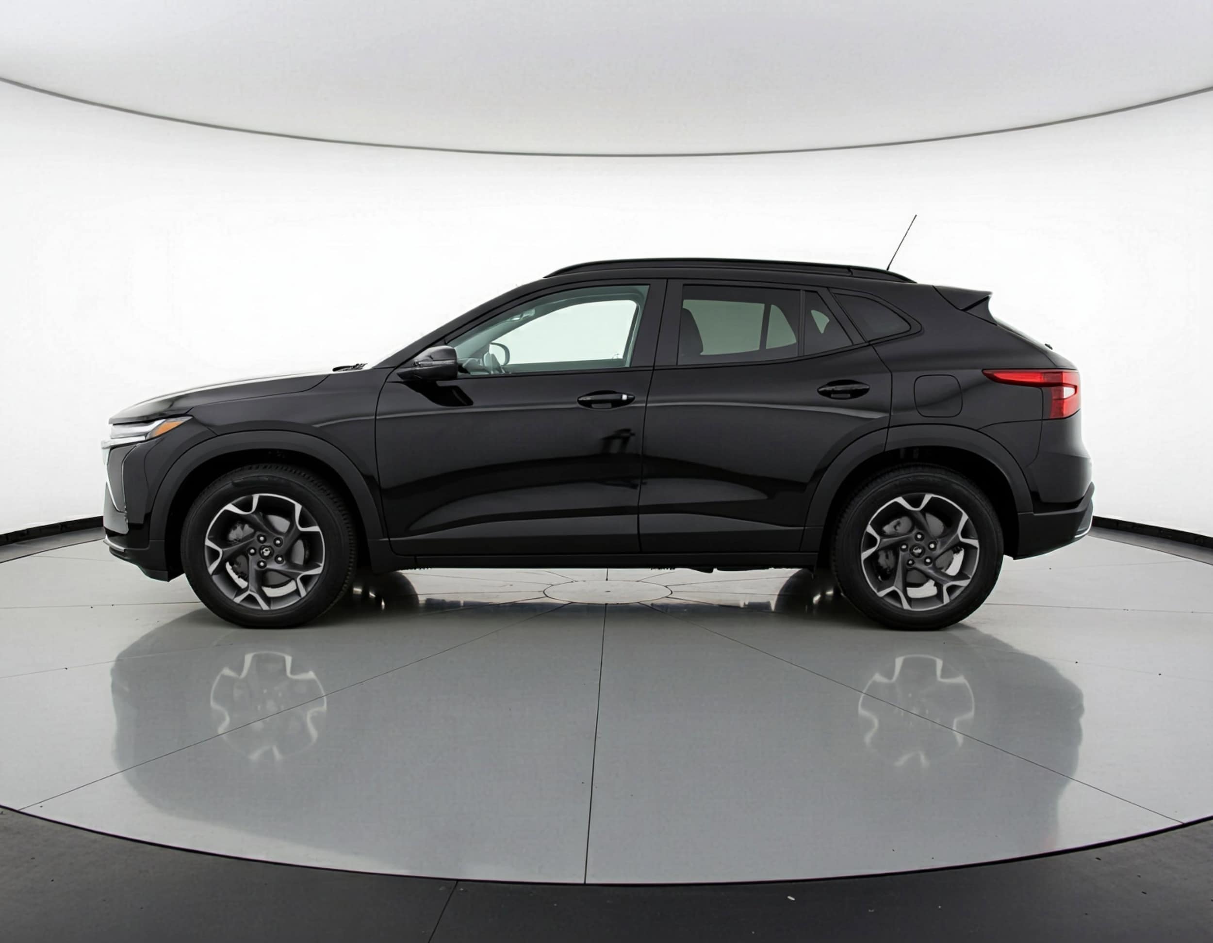 Thumbnail: 2025 Chevrolet Trax - 5