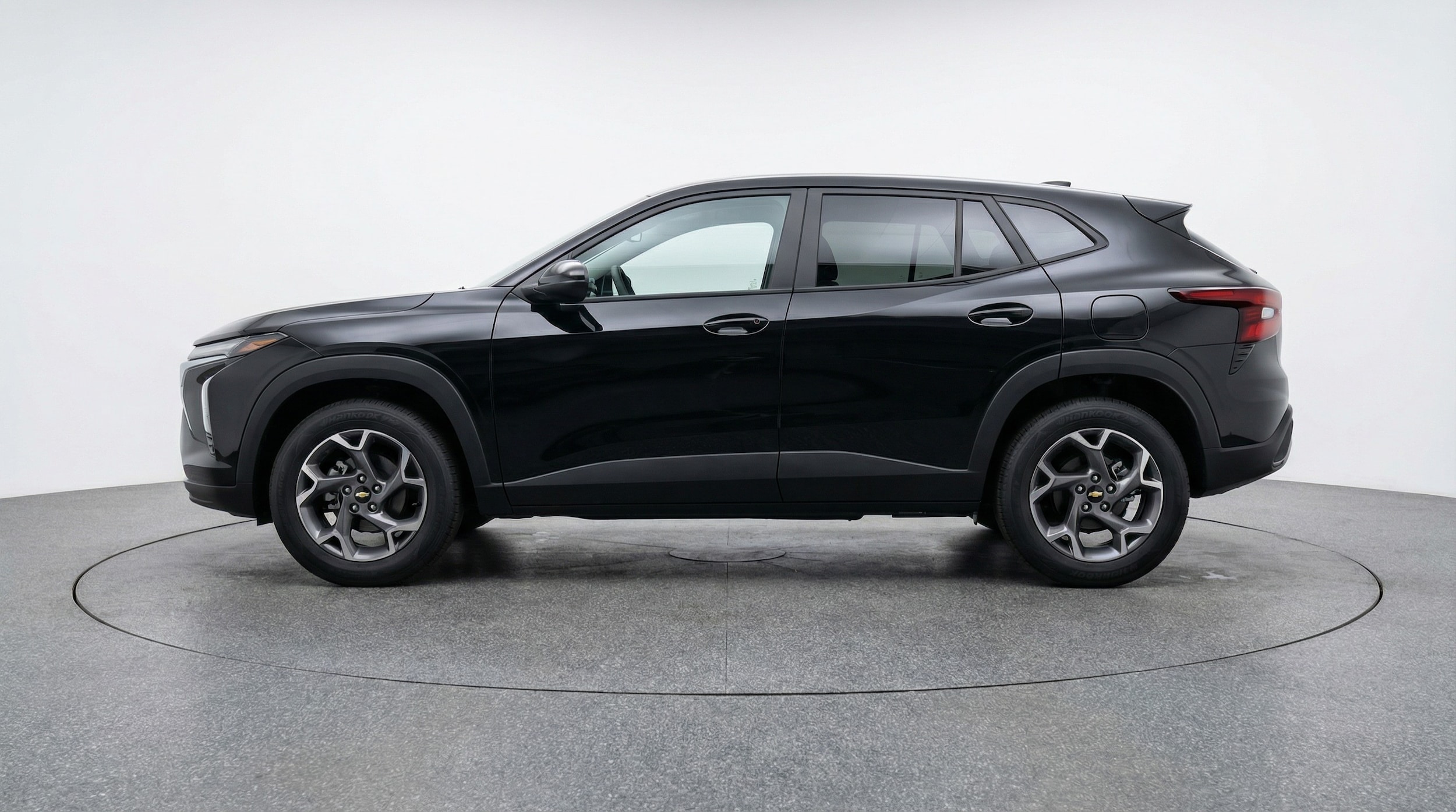 Thumbnail: 2025 Chevrolet Trax - 4