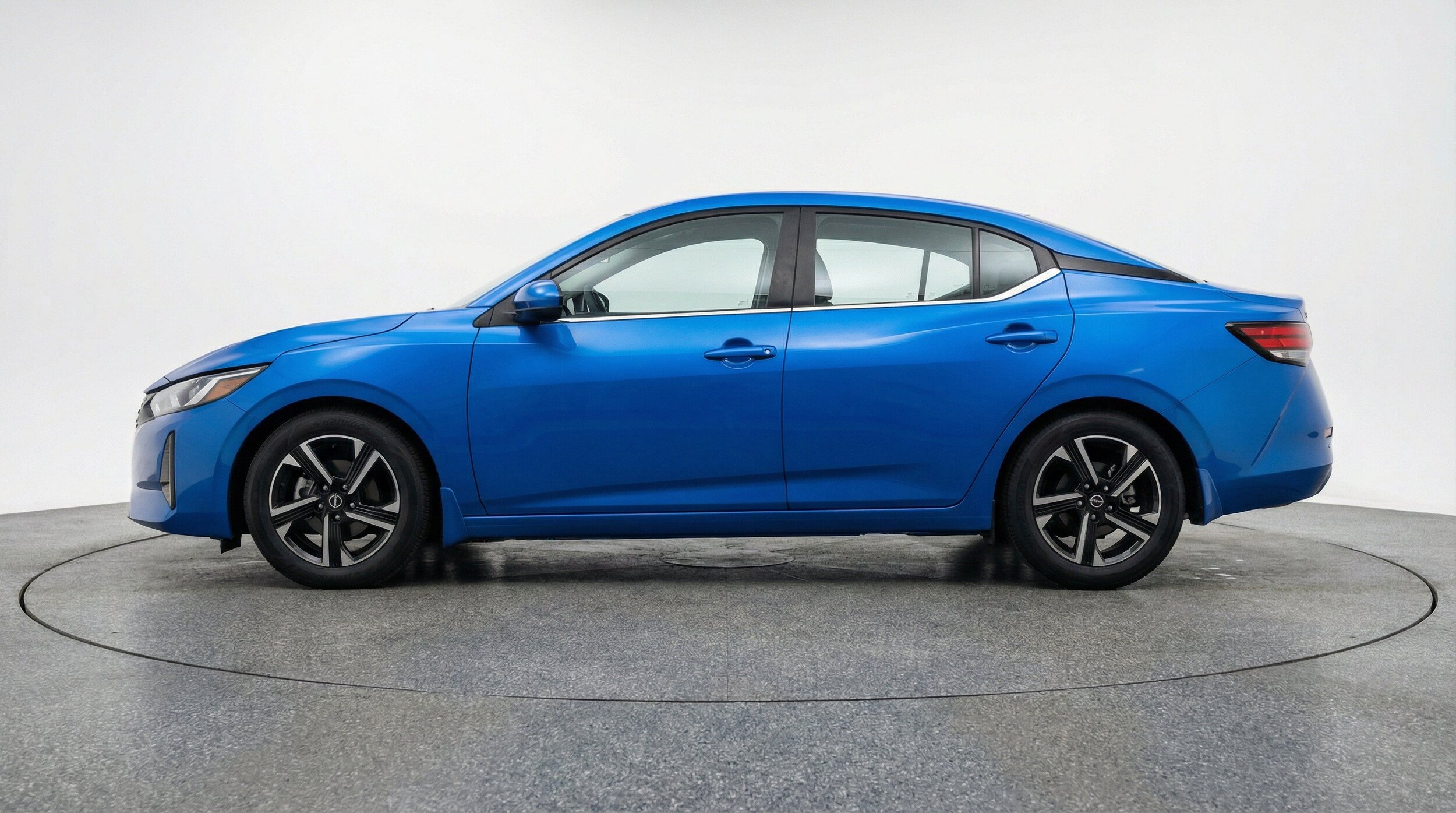 Thumbnail: 2025 Nissan Sentra - 5
