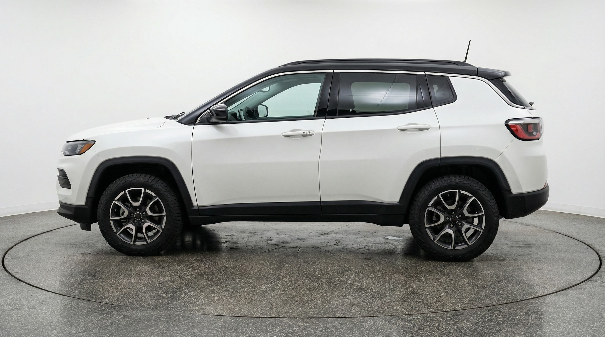 Thumbnail: 2025 Jeep Compass - 4