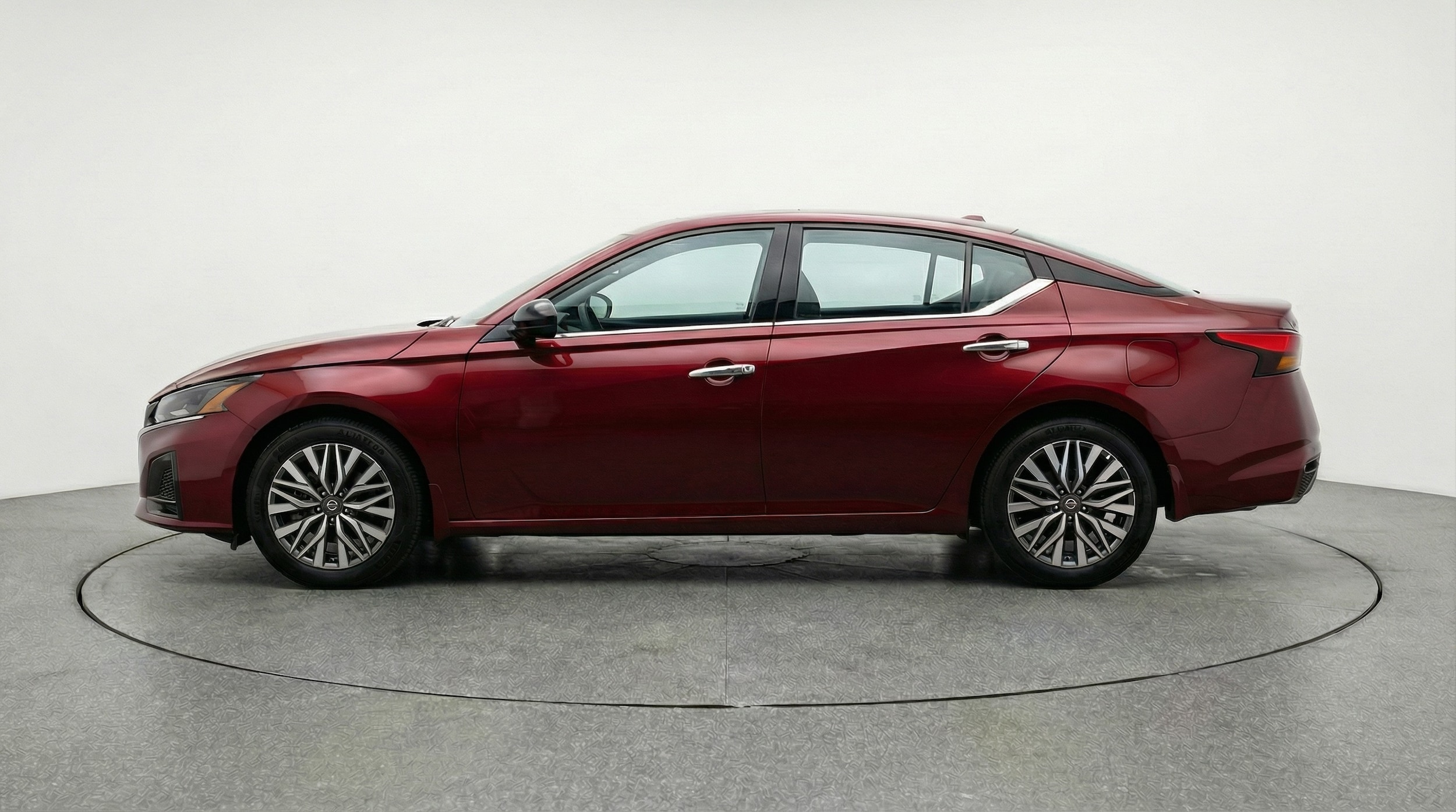 Thumbnail: 2025 Nissan Altima - 4