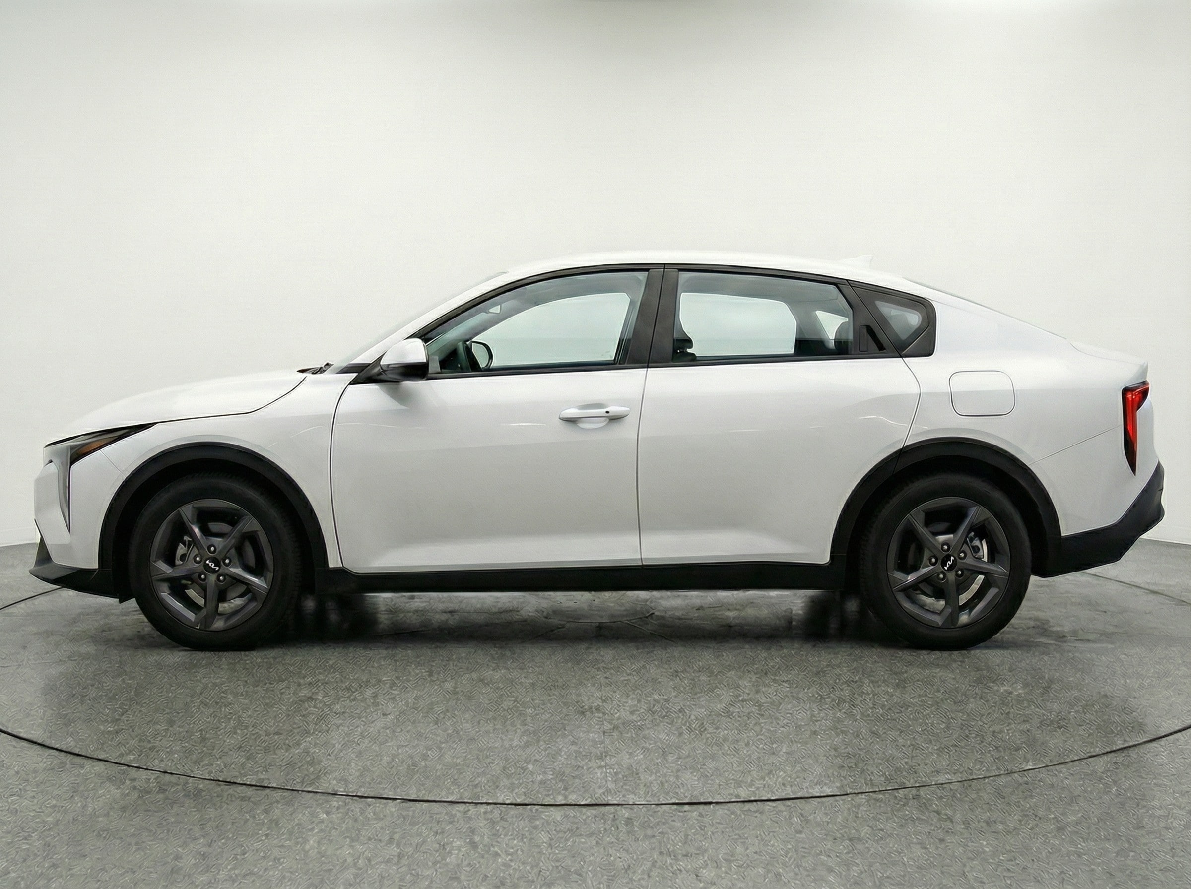 Thumbnail: 2025 Kia K4 - 4