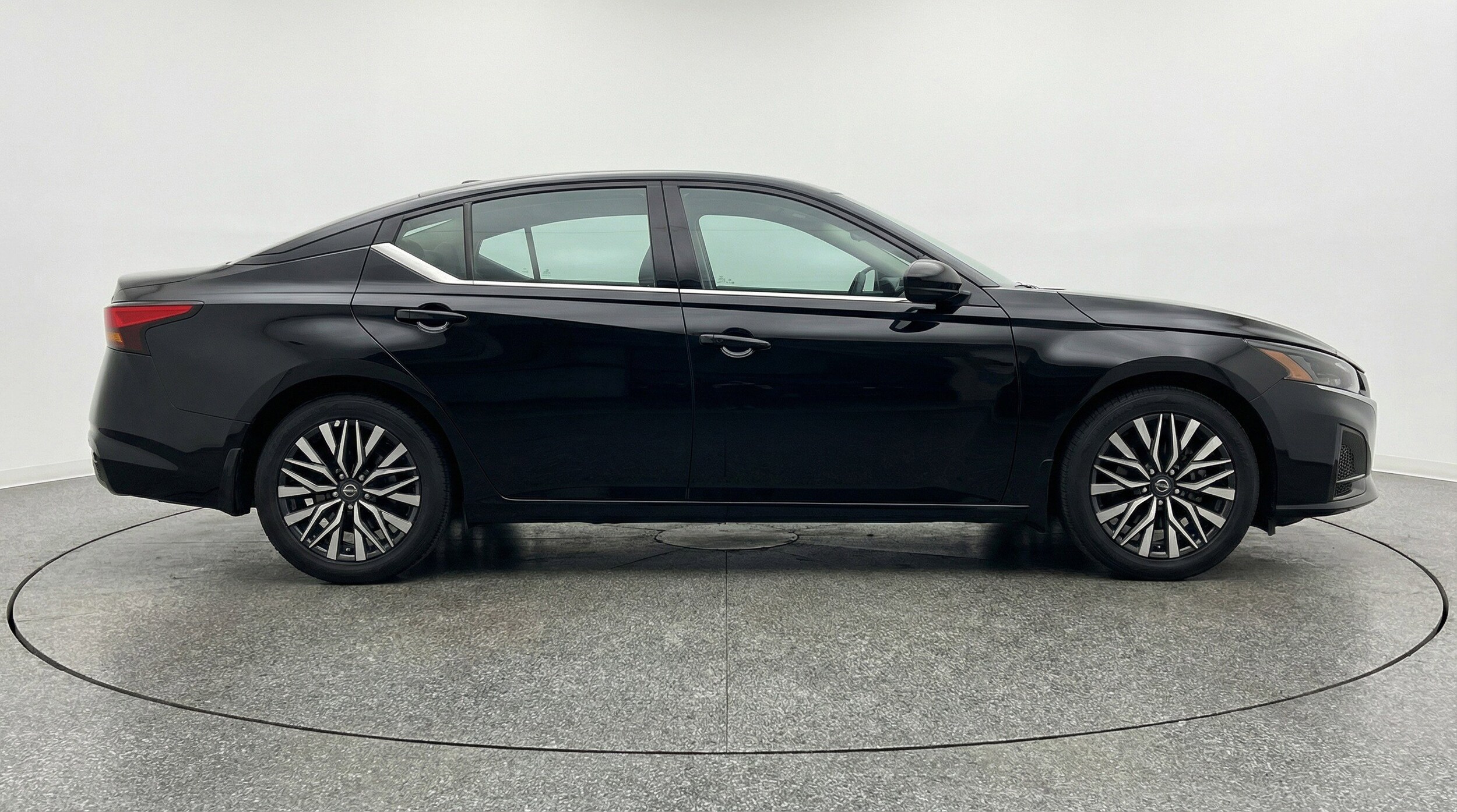 Thumbnail: 2025 Nissan Altima - 11