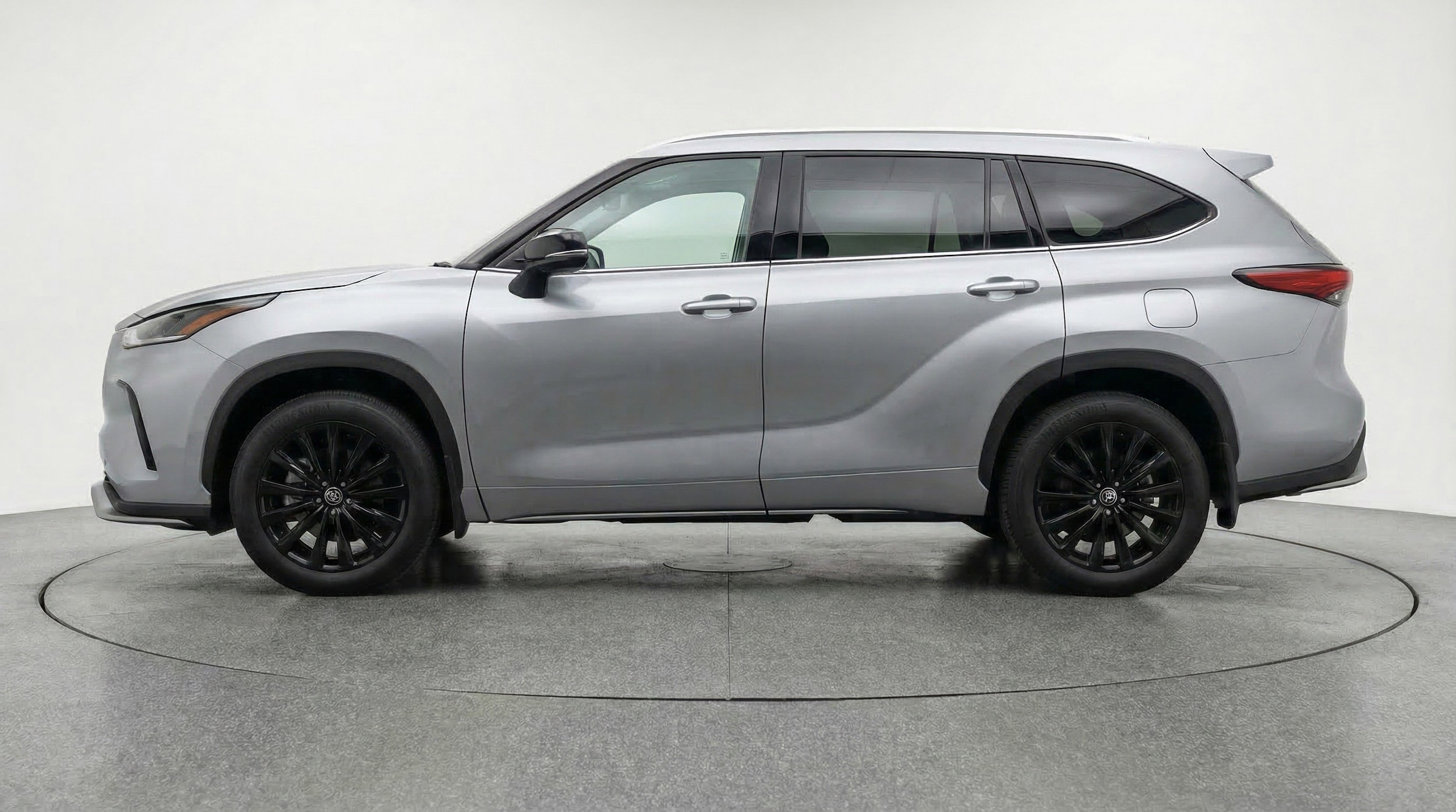 Thumbnail: 2025 Toyota Highlander - 5