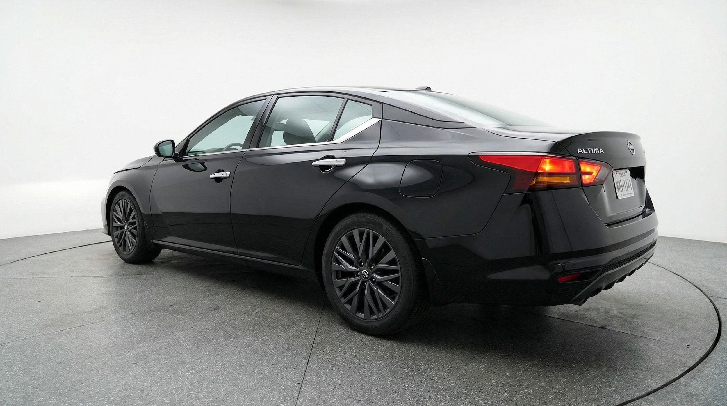 Thumbnail: 2025 Nissan Altima - 6