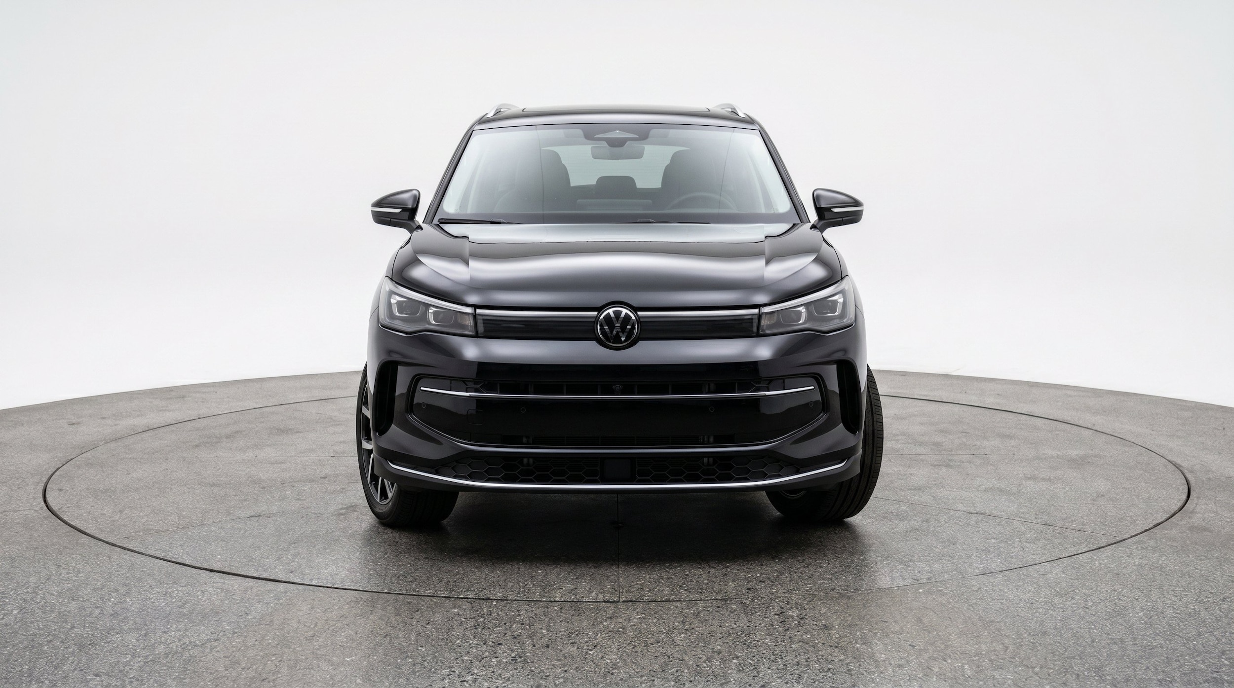 Thumbnail: 2026 Volkswagen Tiguan - 2