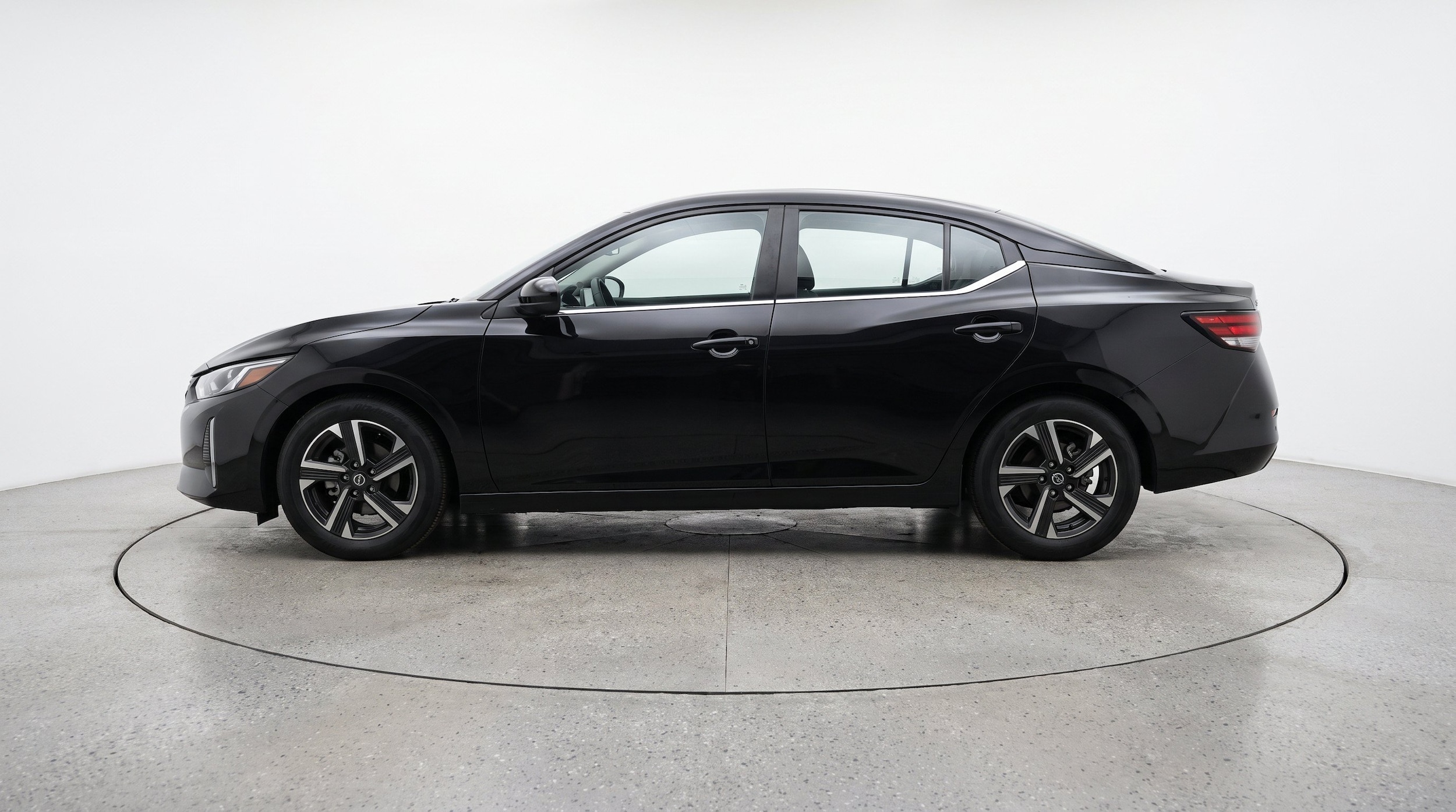 Thumbnail: 2025 Nissan Sentra - 5