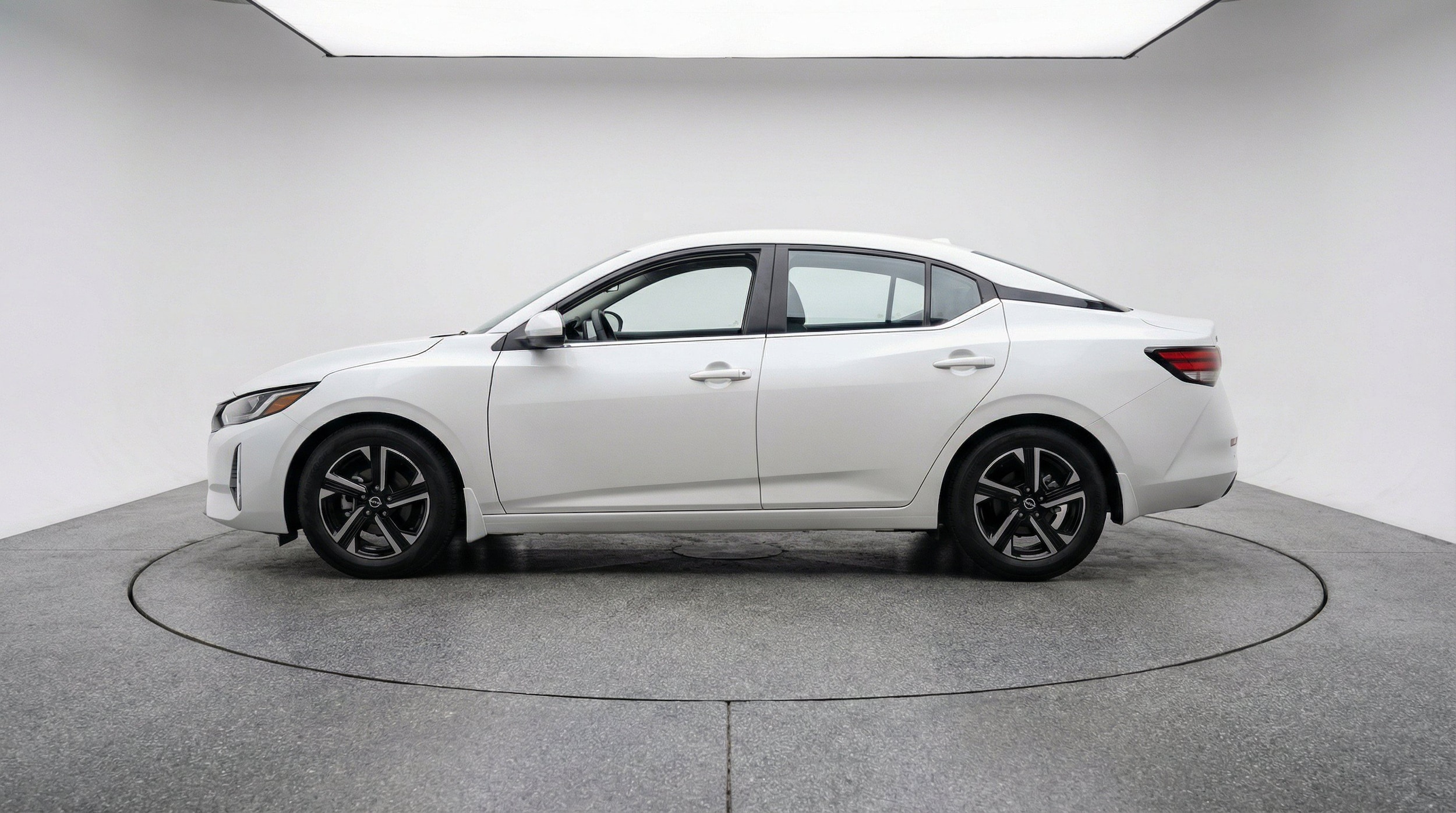 Thumbnail: 2025 Nissan Sentra - 5