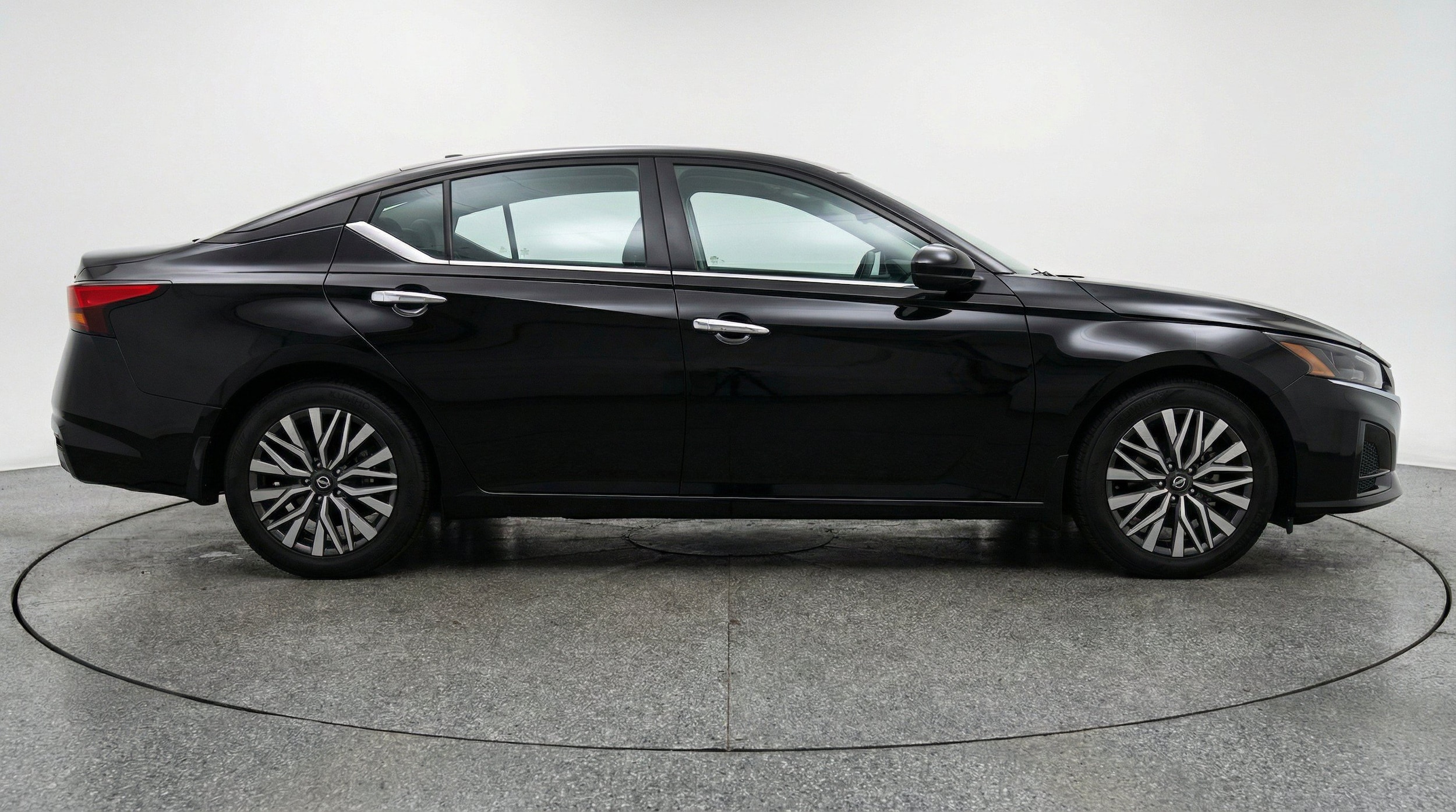 Thumbnail: 2025 Nissan Altima - 11
