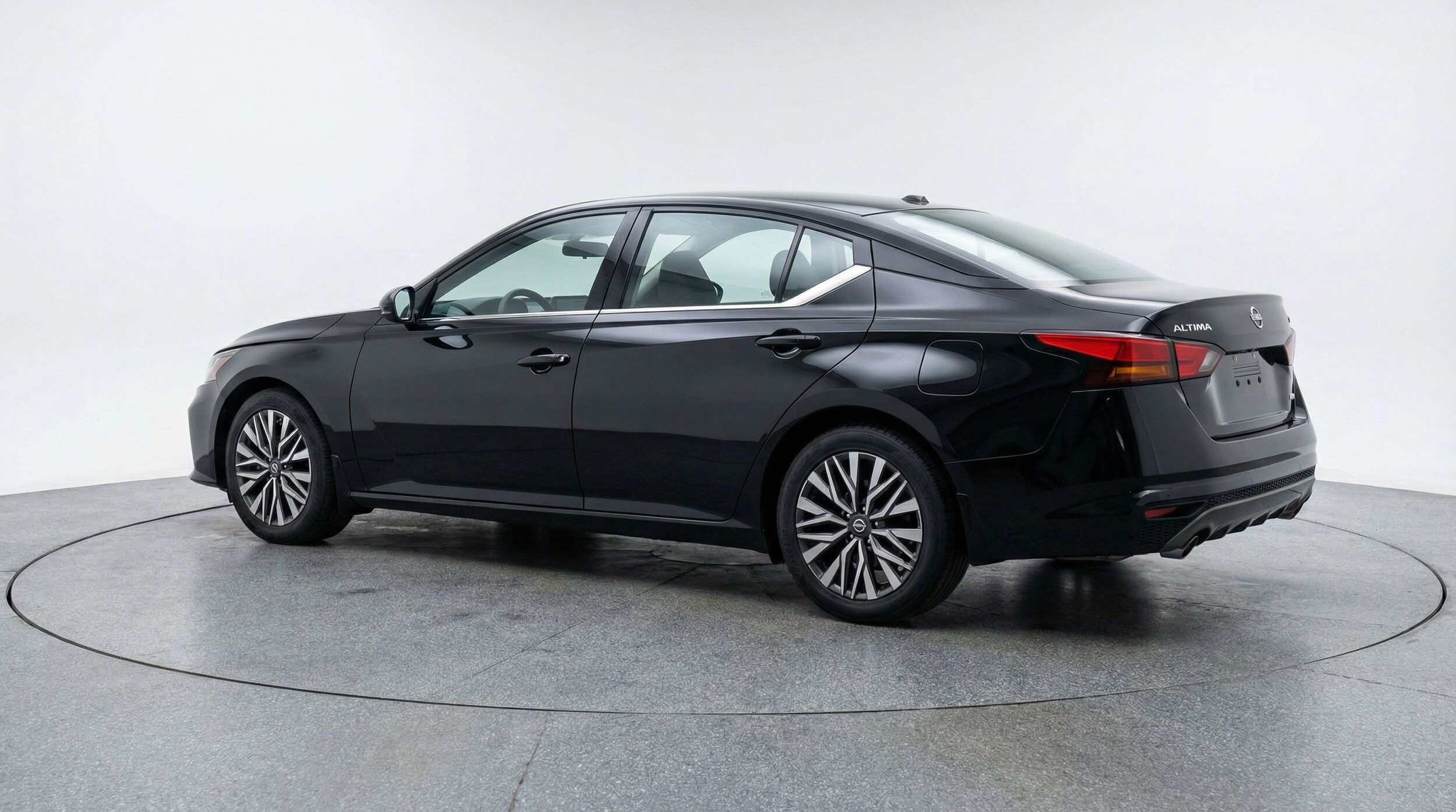 Thumbnail: 2025 Nissan Altima - 6