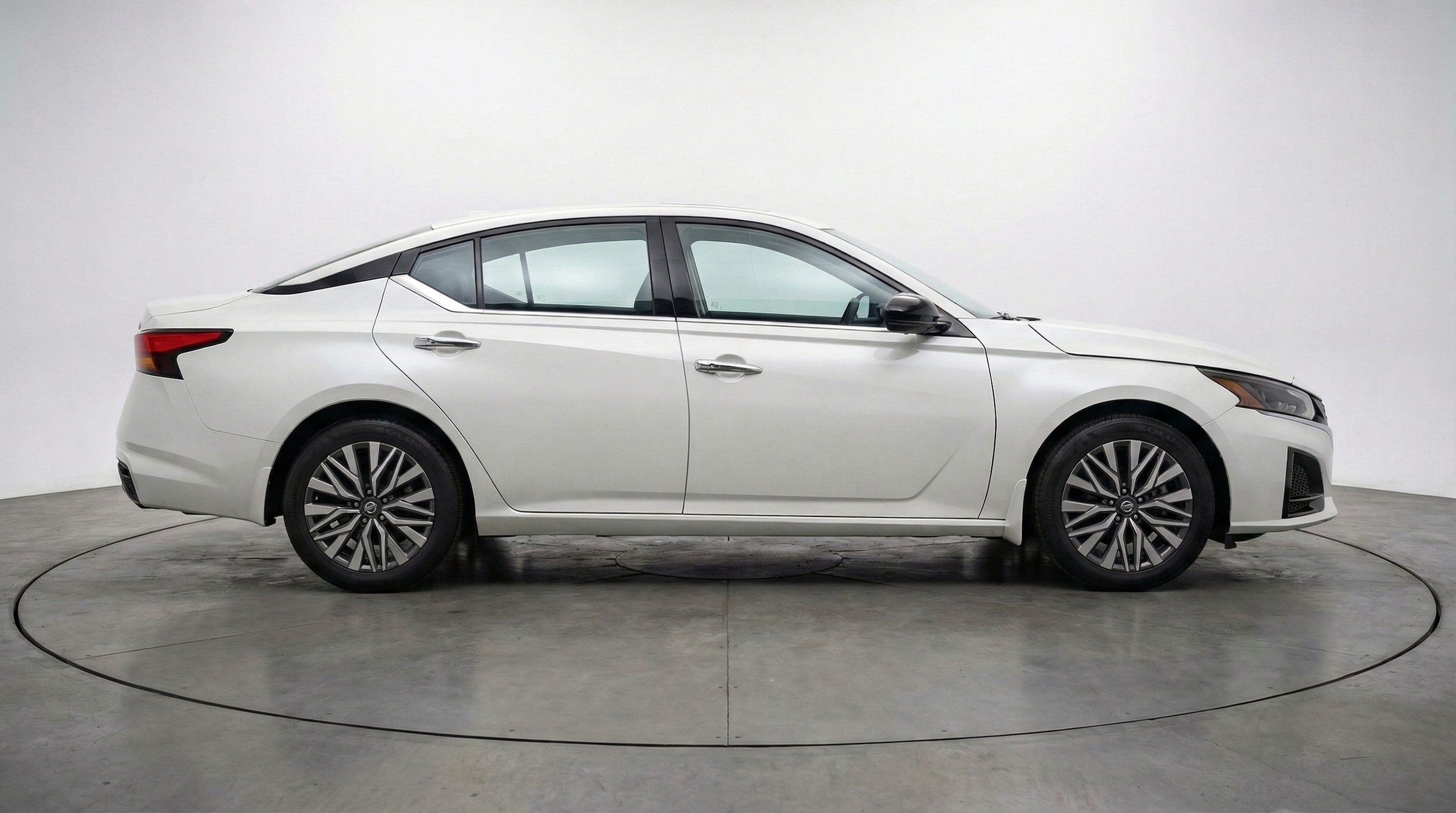 Thumbnail: 2025 Nissan Altima - 8