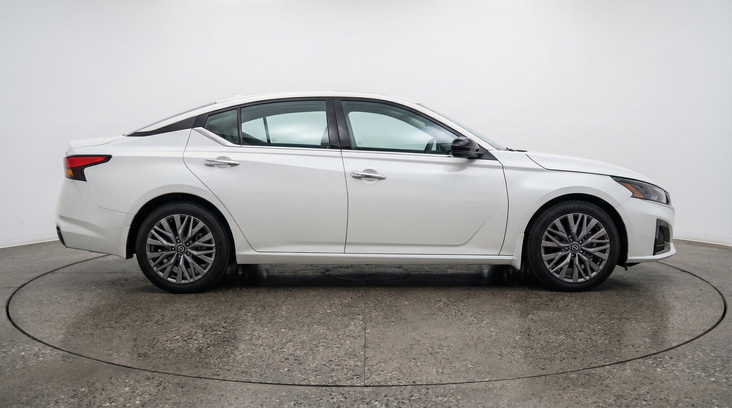Thumbnail: 2025 Nissan Altima - 11
