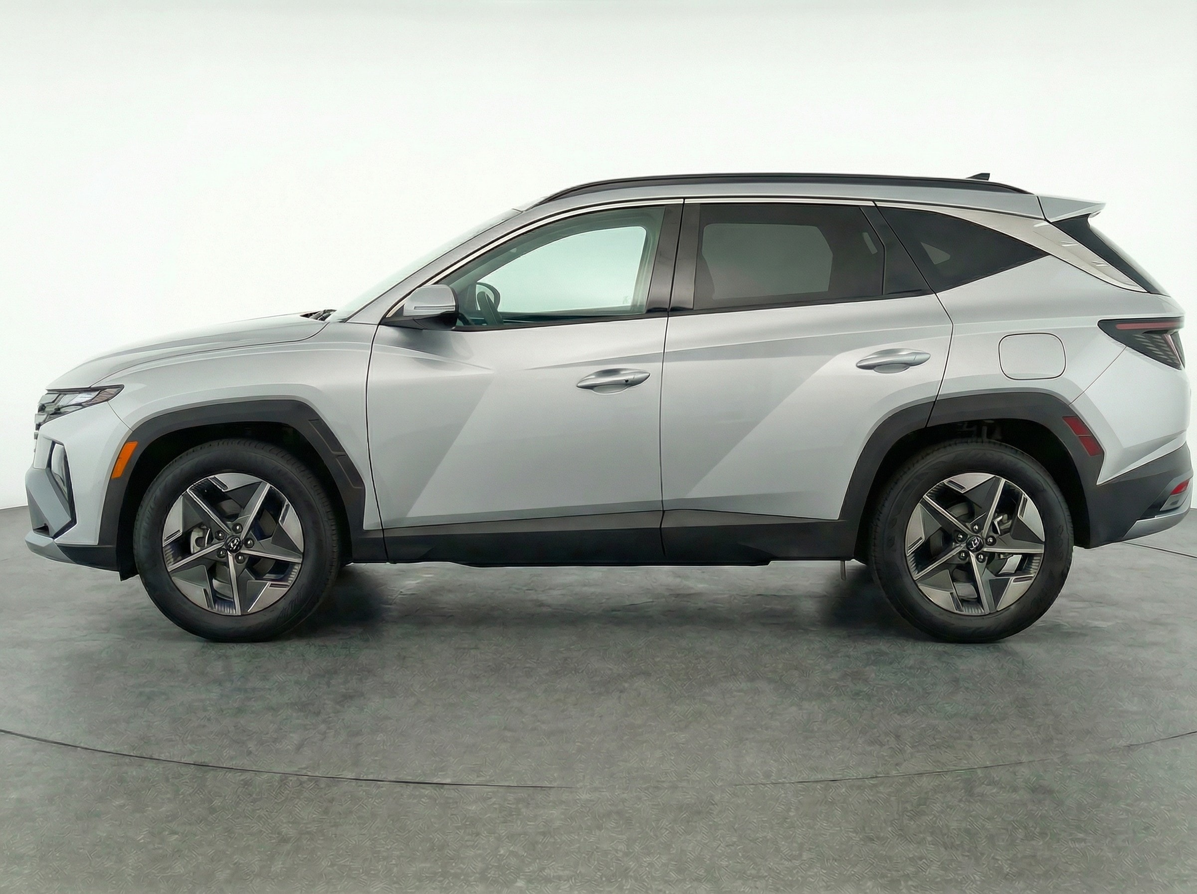 Thumbnail: 2025 Hyundai Tucson - 4