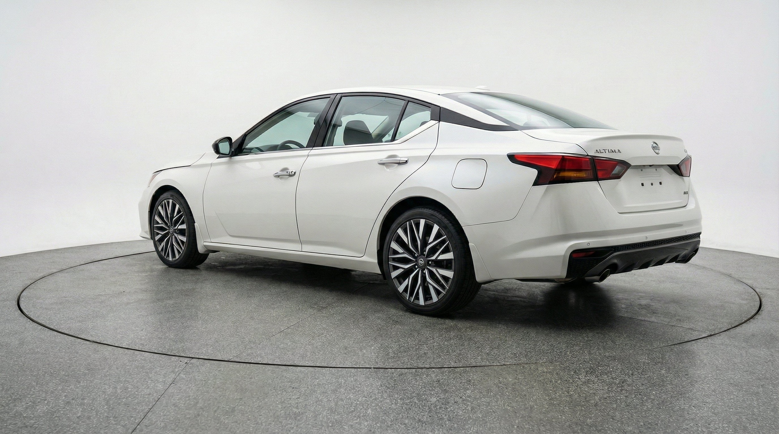 Thumbnail: 2025 Nissan Altima - 6