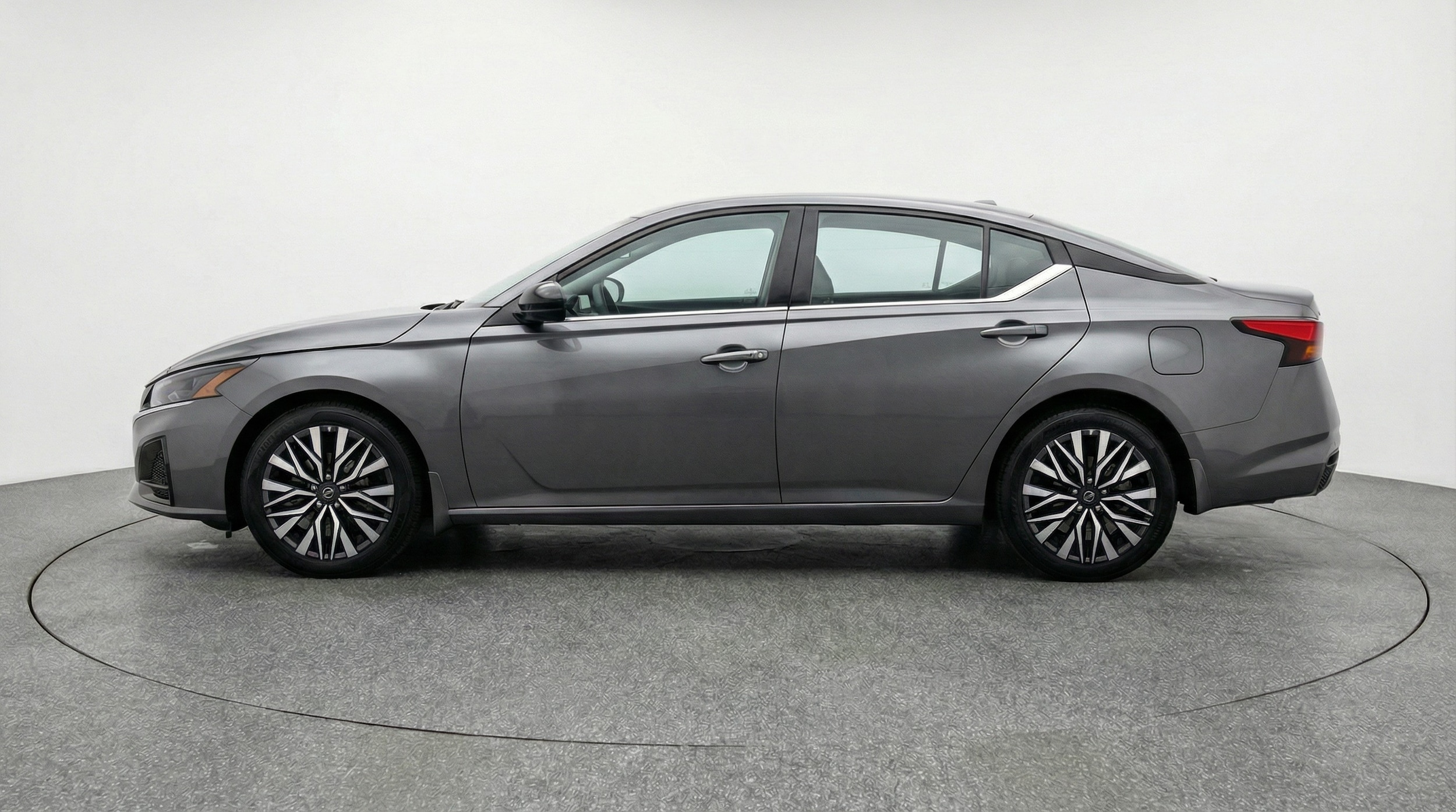 Thumbnail: 2025 Nissan Altima - 4