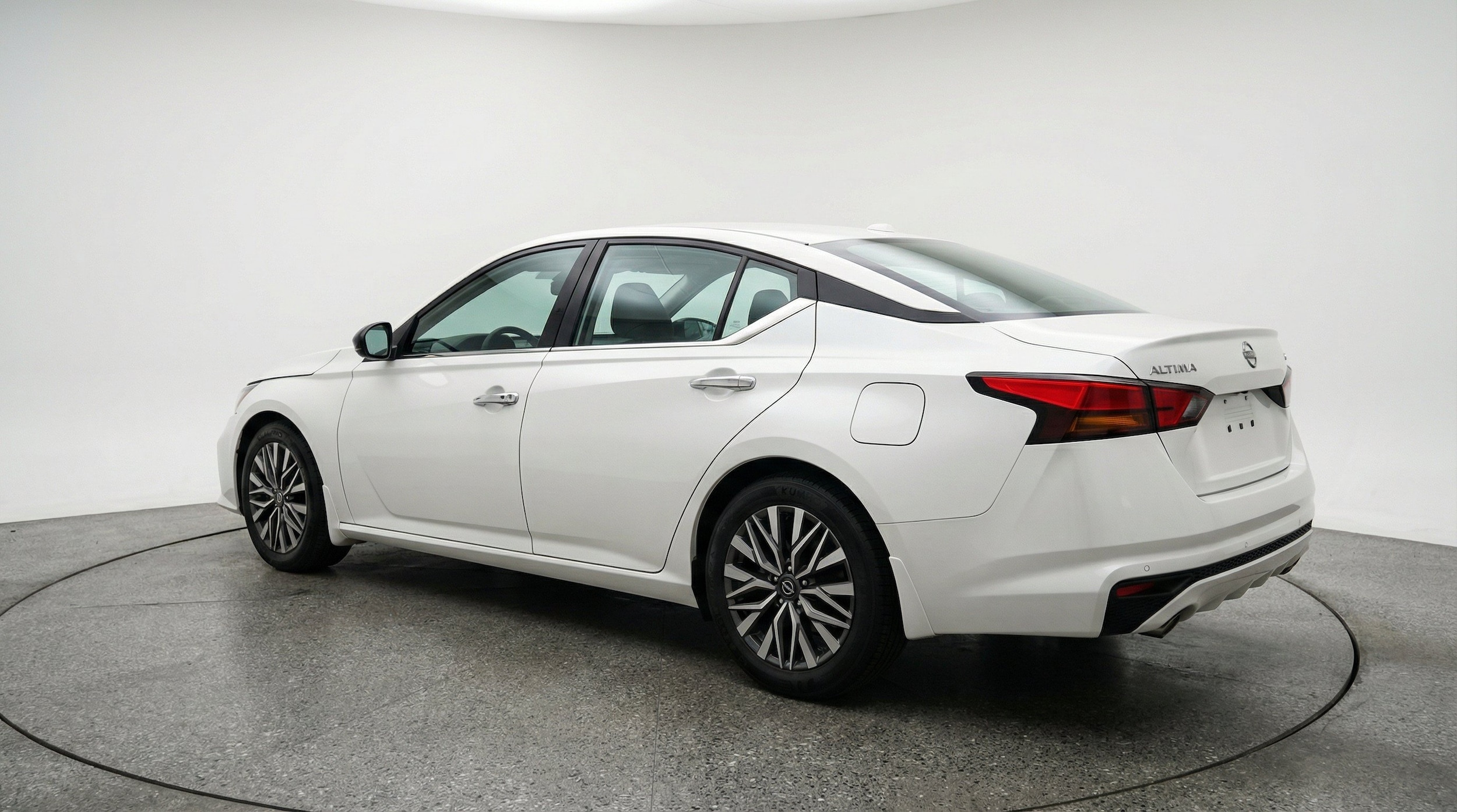 Thumbnail: 2025 Nissan Altima - 6