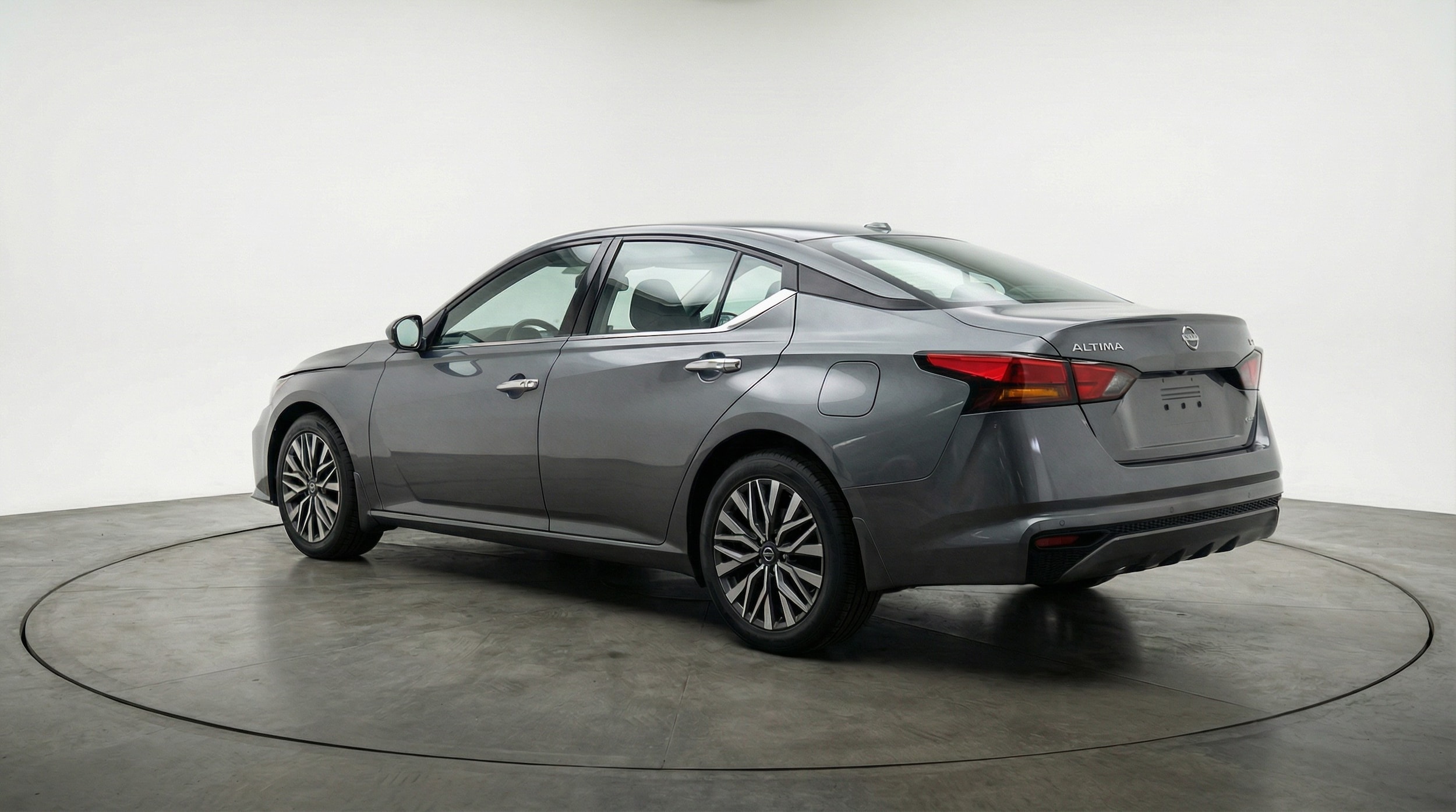 Thumbnail: 2025 Nissan Altima - 5